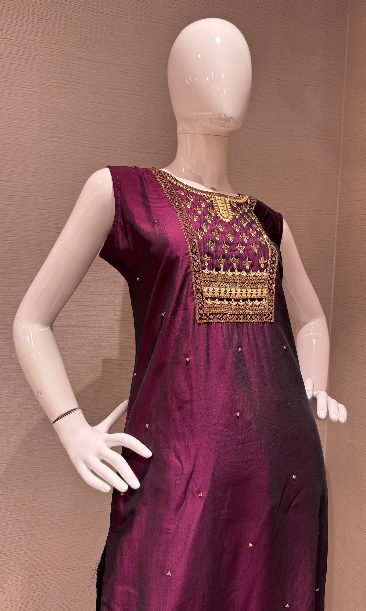 WINE SILK ETHNIC KURTA SET WITH BANARASI DUPATTA