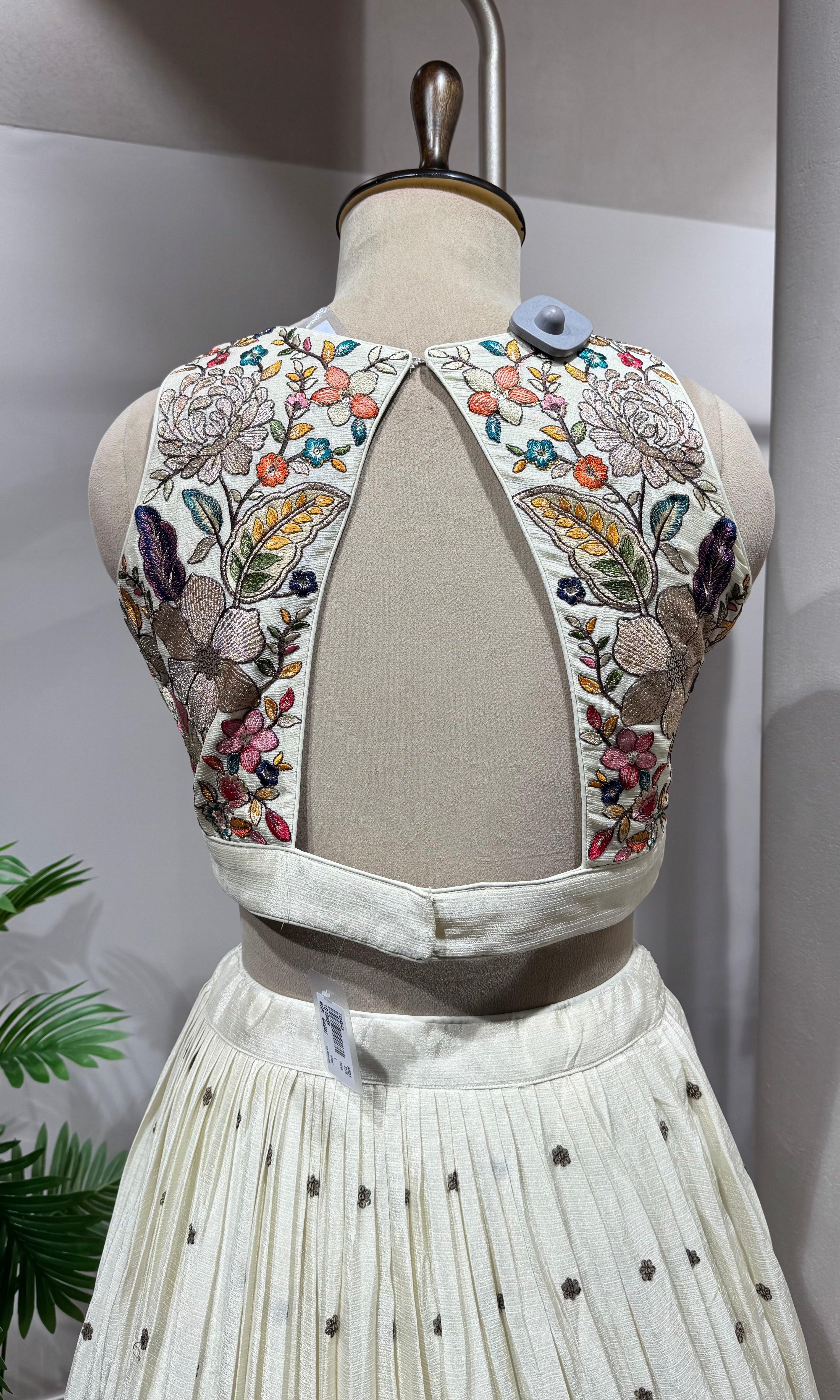 Cream lehenga set with Embroidered Lehenga