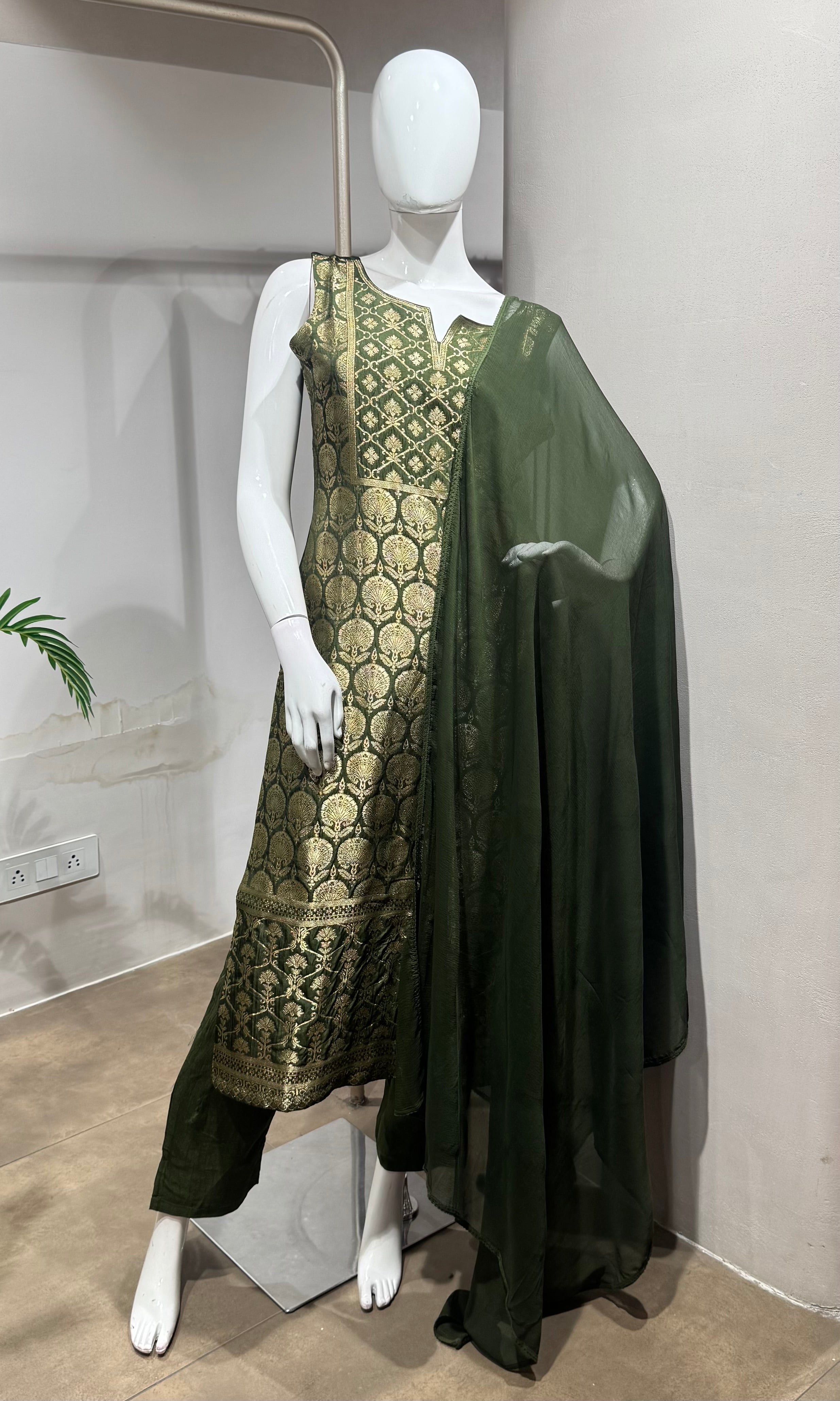 Green golden banarasi kurta set