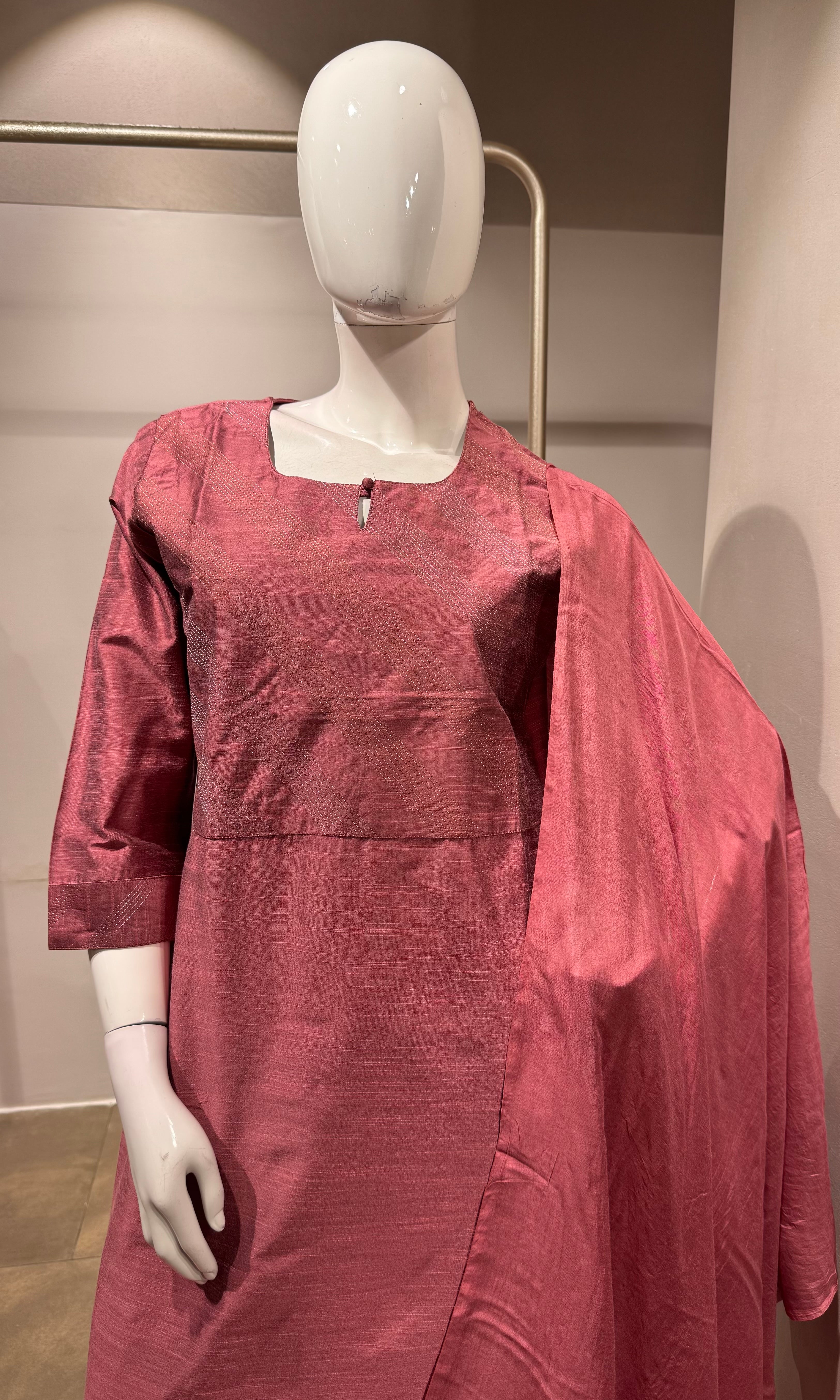 ONION PINK ETHNIC KURTA SET