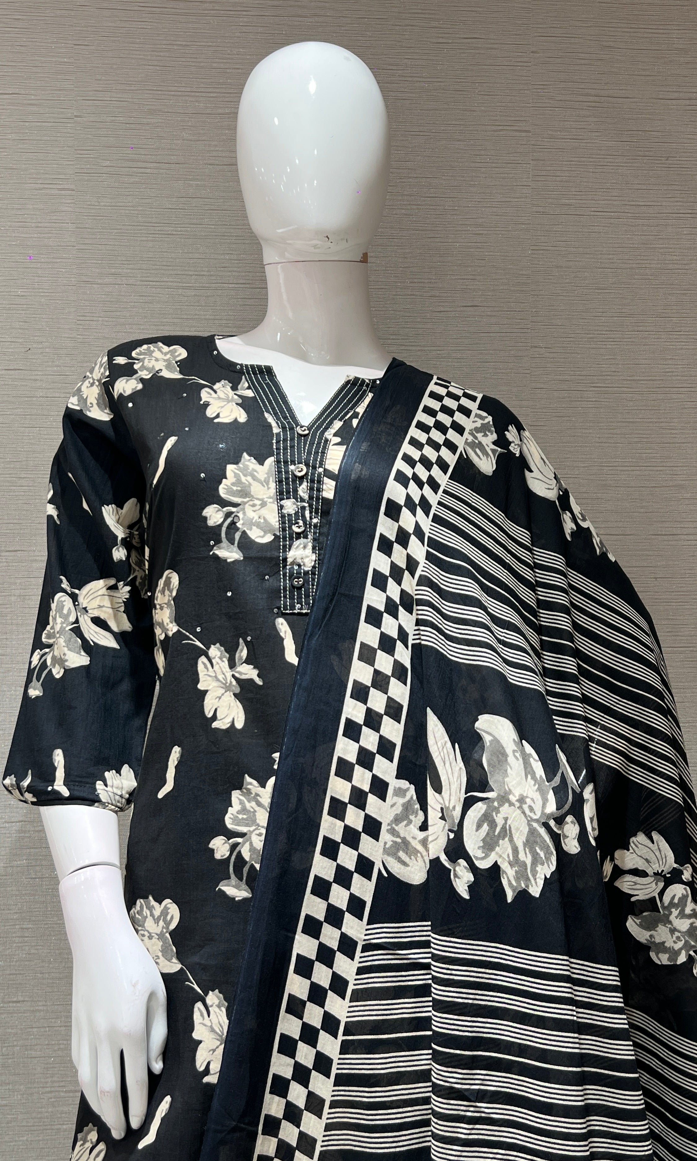 Black FLORAL PRINT kurta set