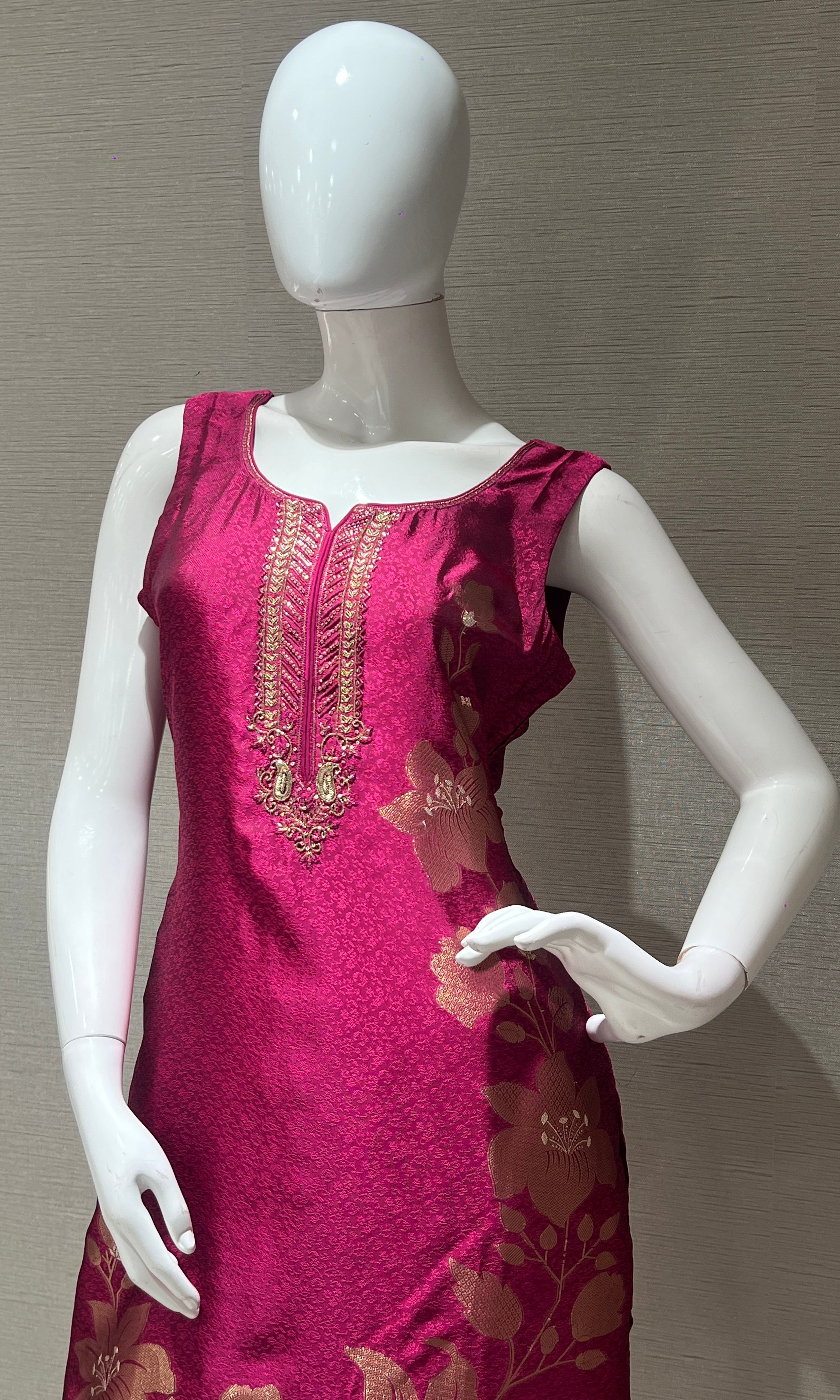 Pink floral embroidered kurta set