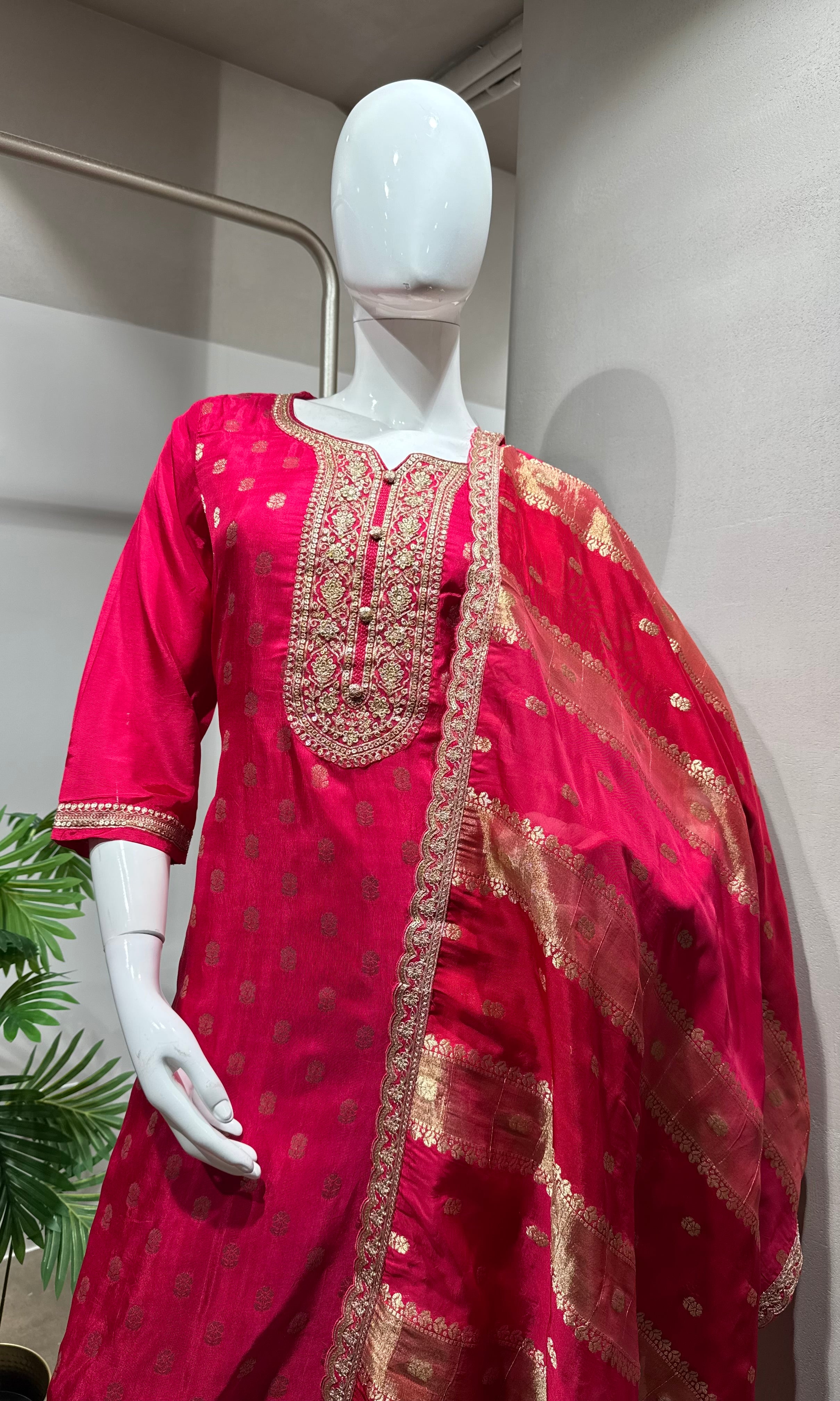 Pink Kurta Set with Gold Embroidery & Dupatta