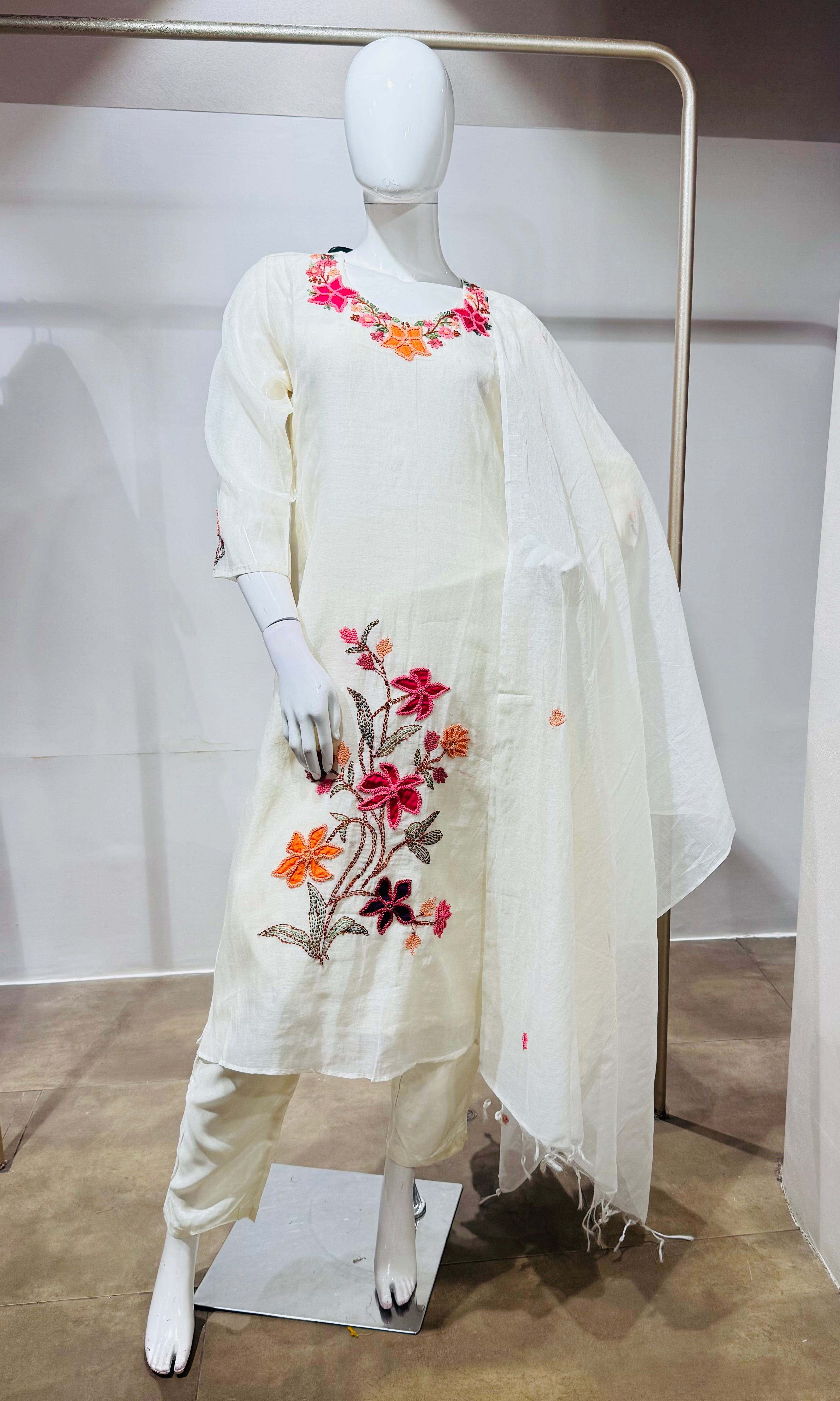 White Cotton Kurta Set with Botanical Embroidery