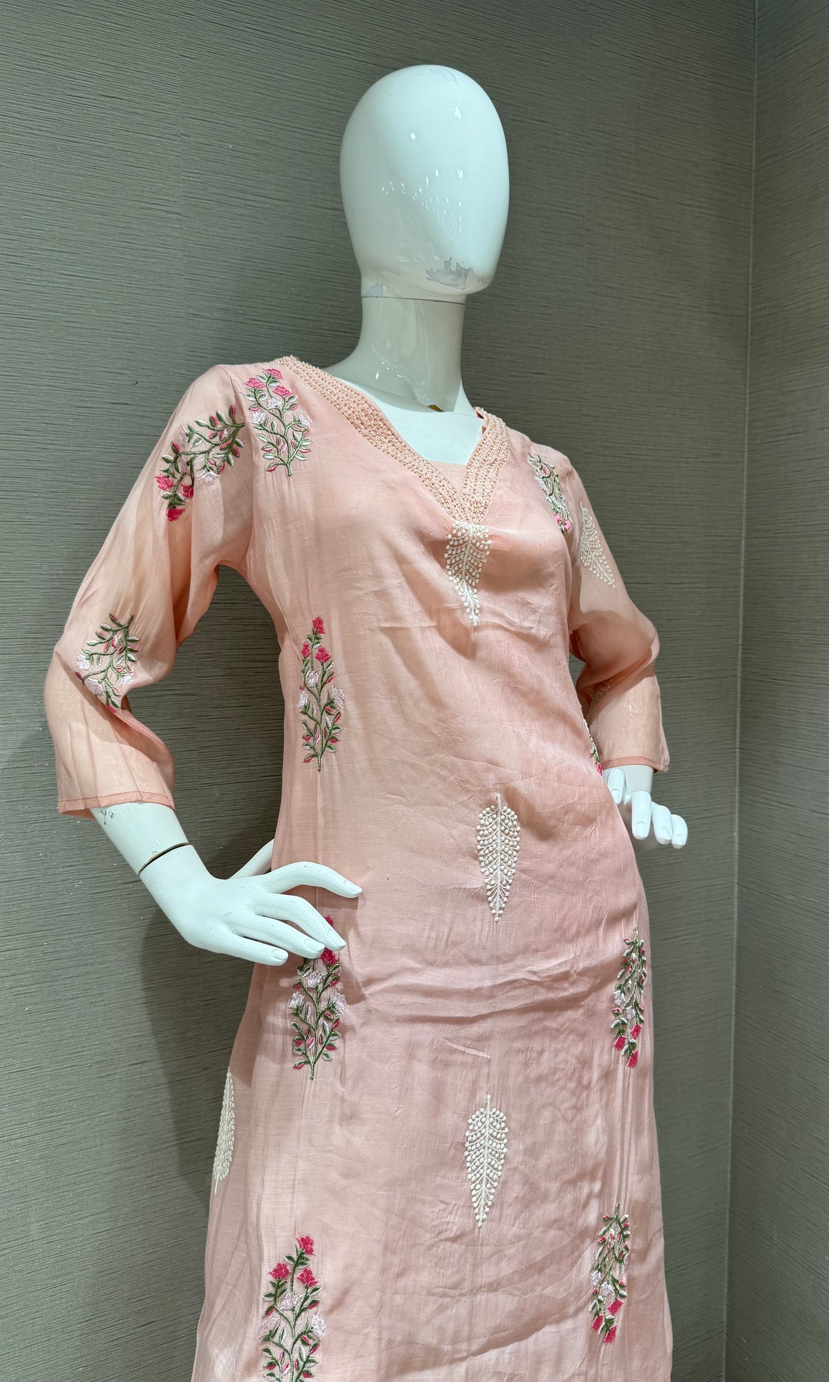 Peach Chanderi Silk Floral Embroidered Kurta Set with Dupatta