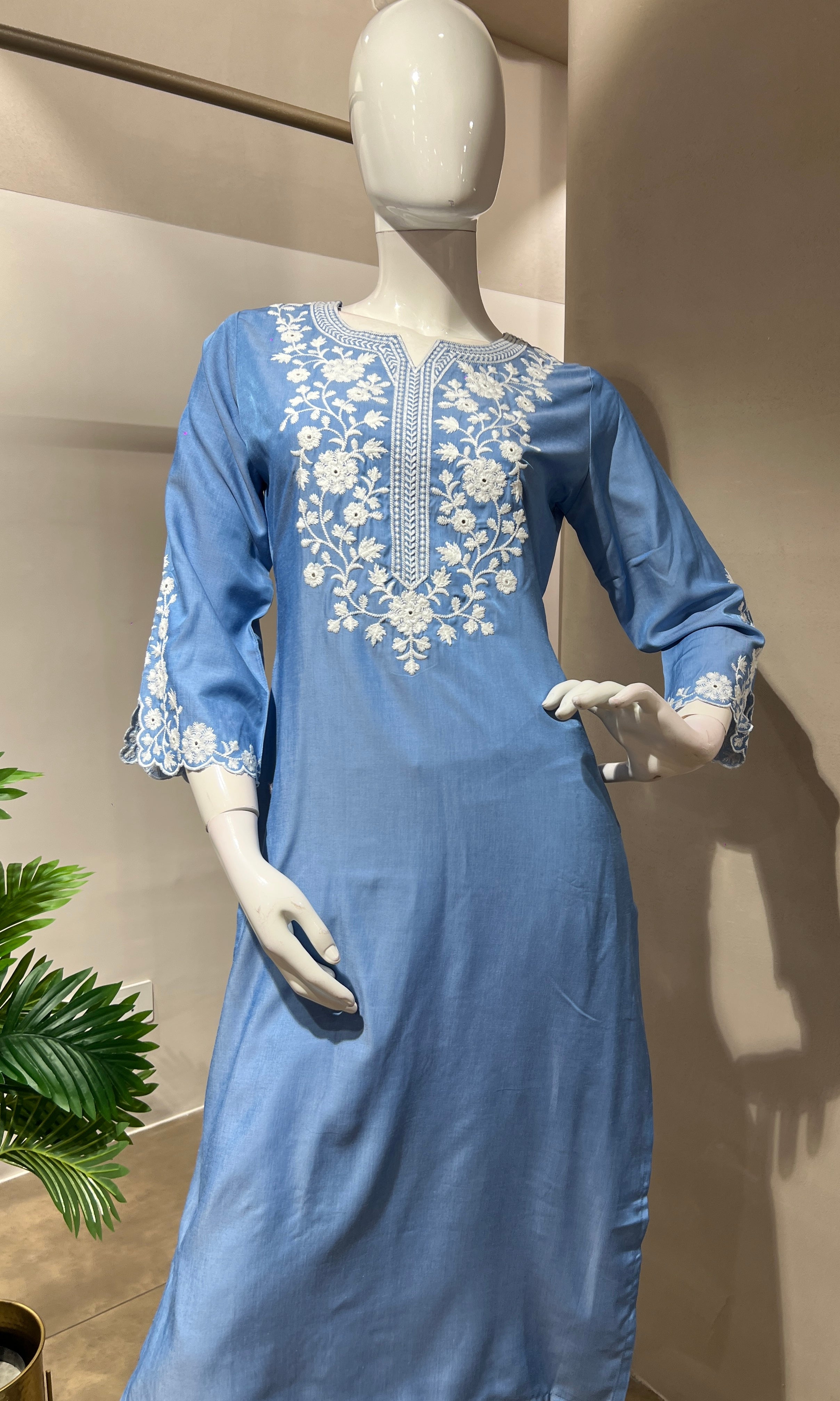 BLUE lucknowi chikankari kurta ser