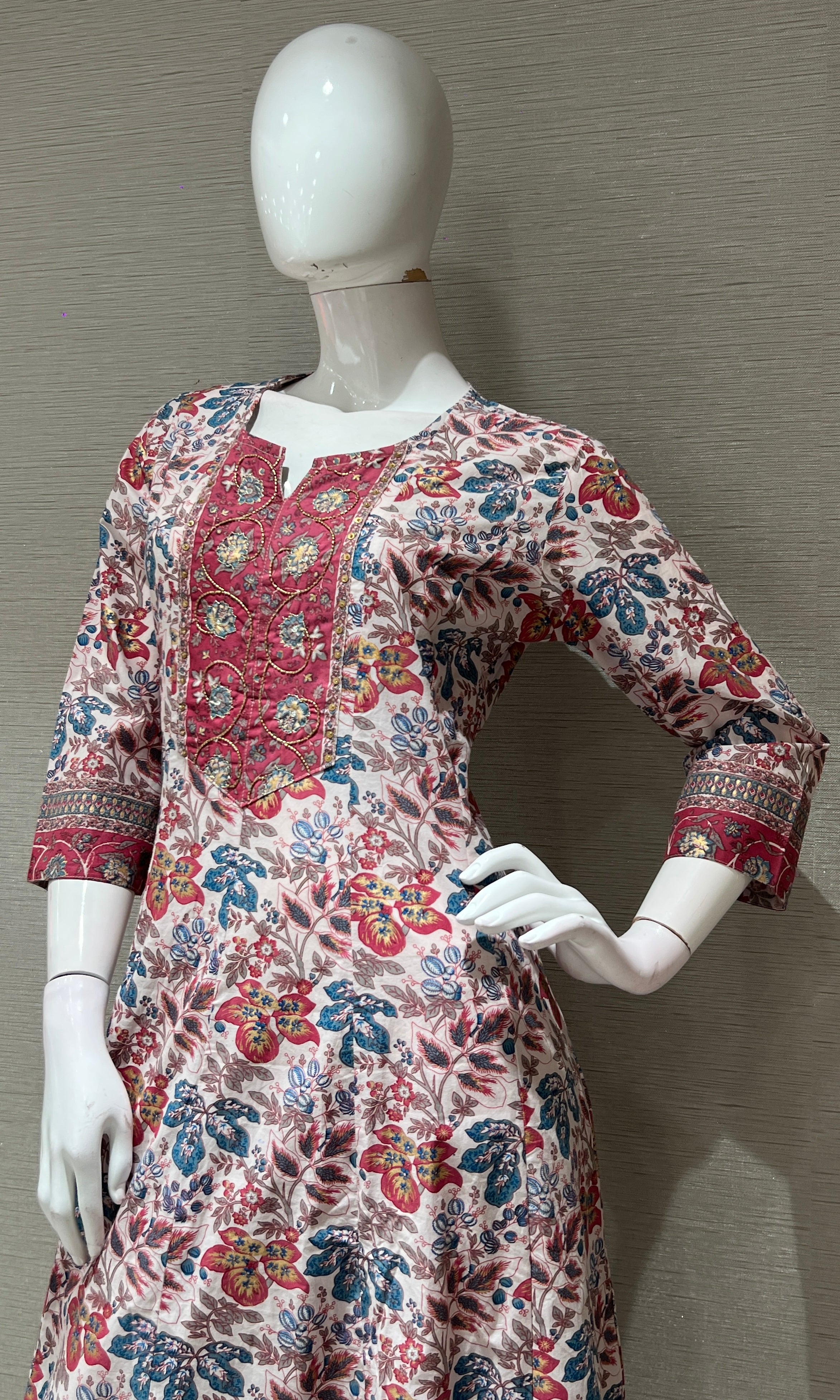 Pink ETHNIC FLORAL PRINT kurta set
