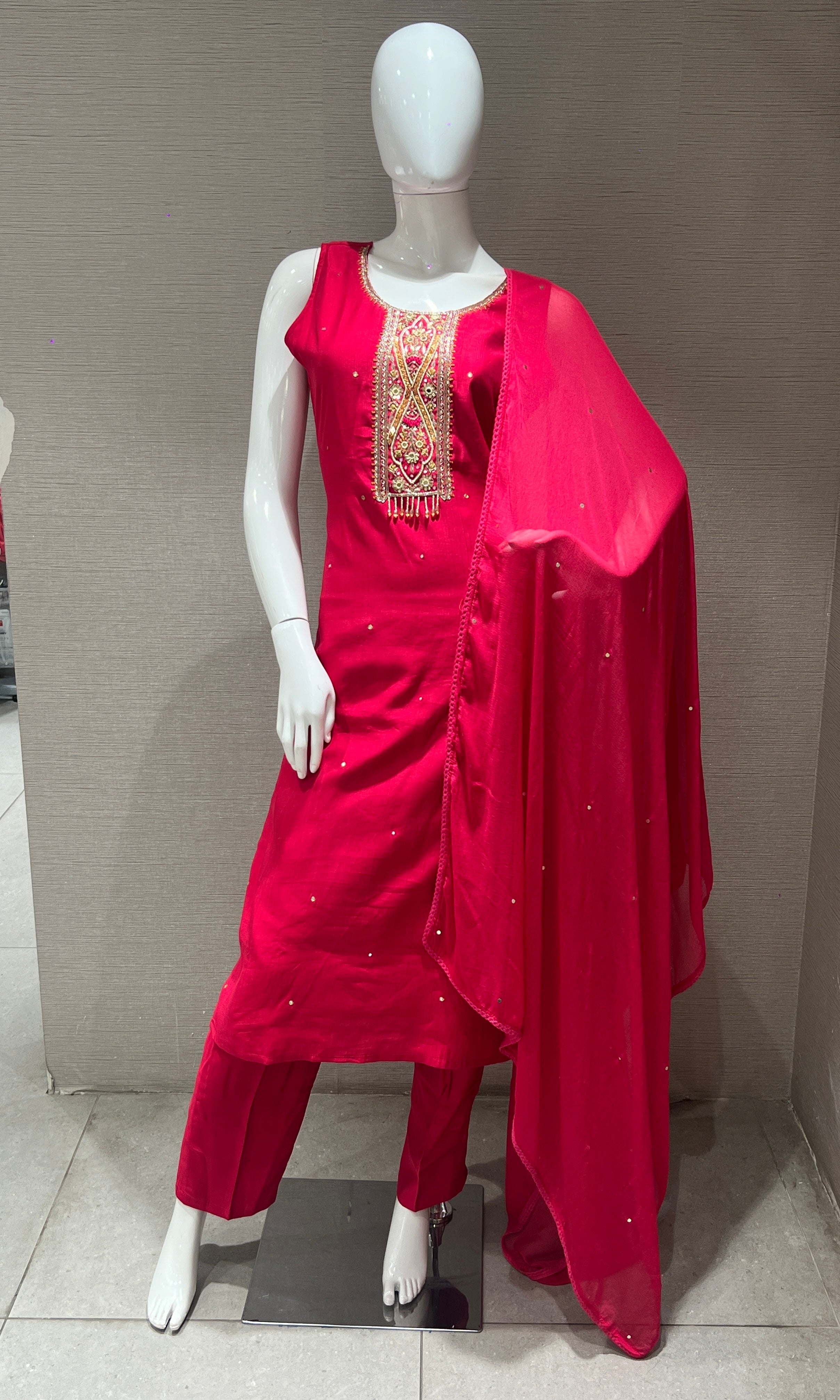 Elegant Pink Kurta Set