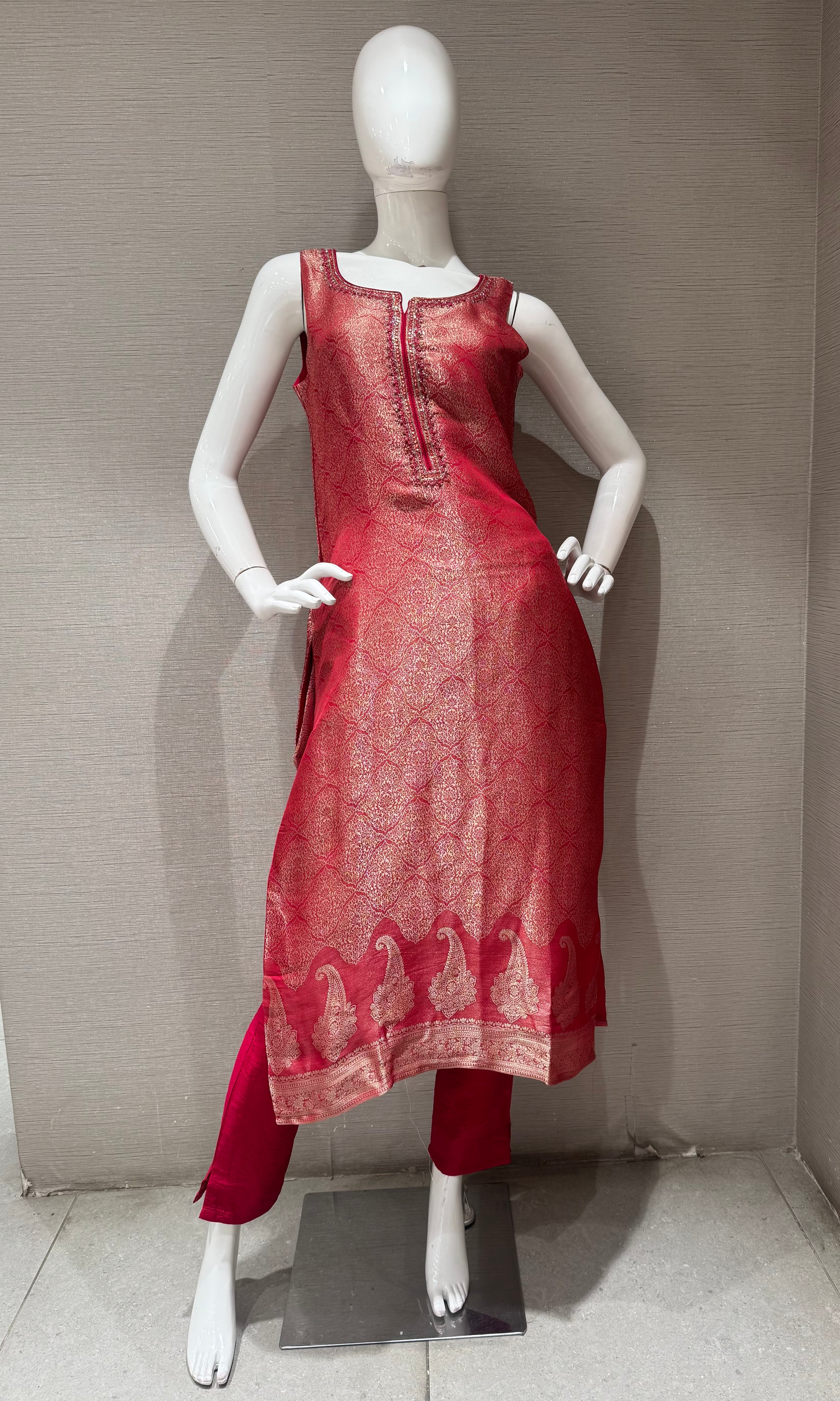 Rani Ethnic Kurta Set with Banarasi Dupatta