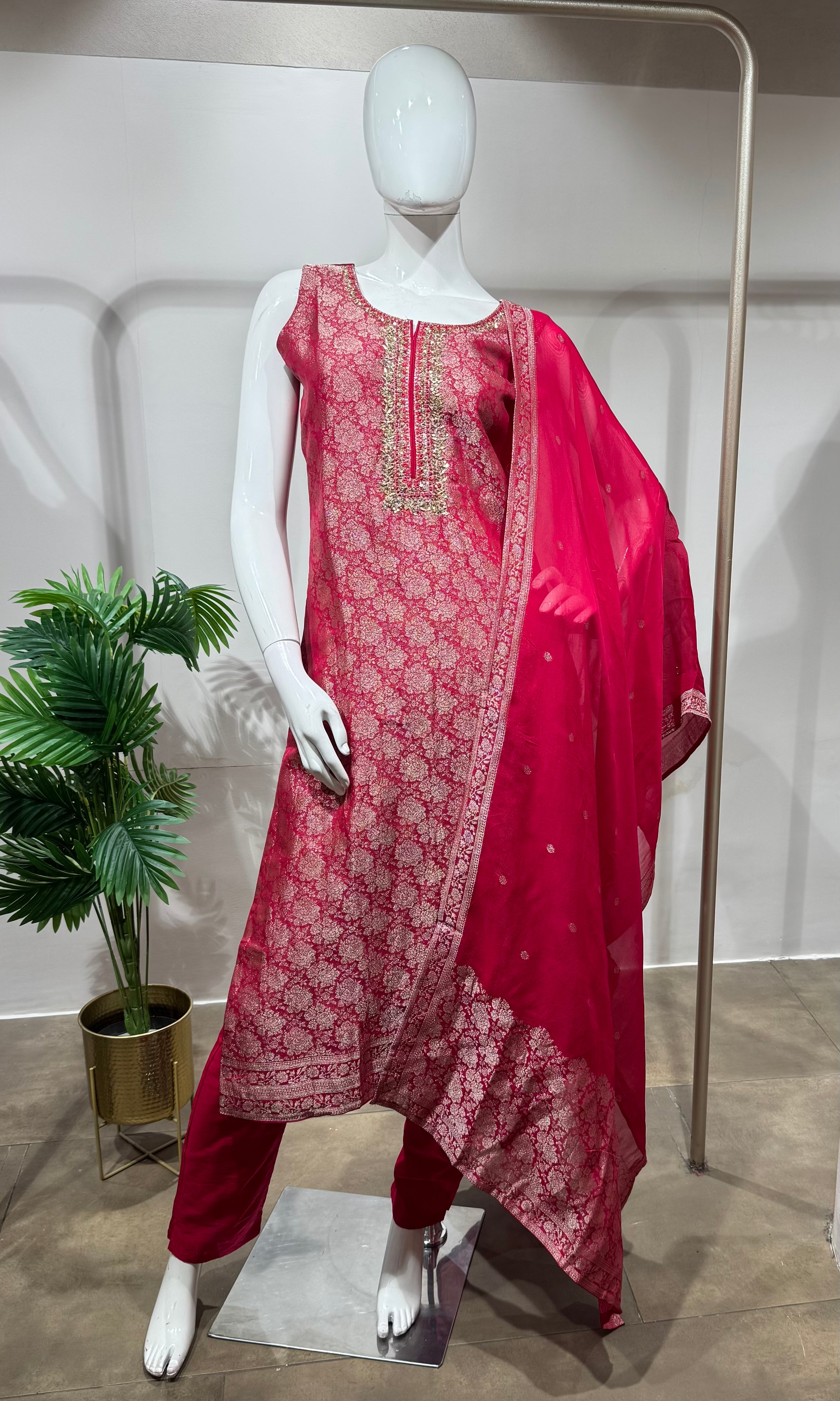 Rani pink banarasi kurta set