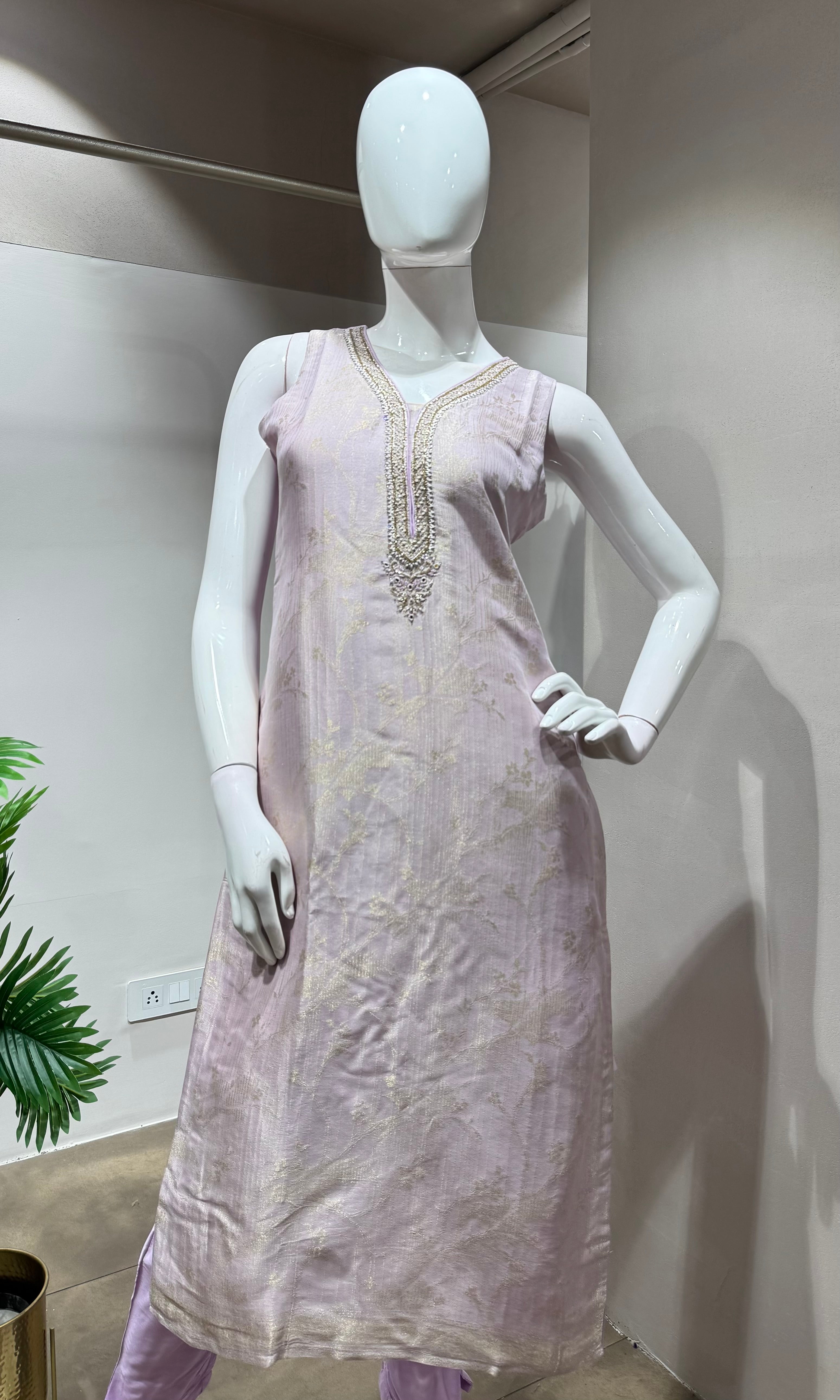 lilac silk kurta set with gold embroidery