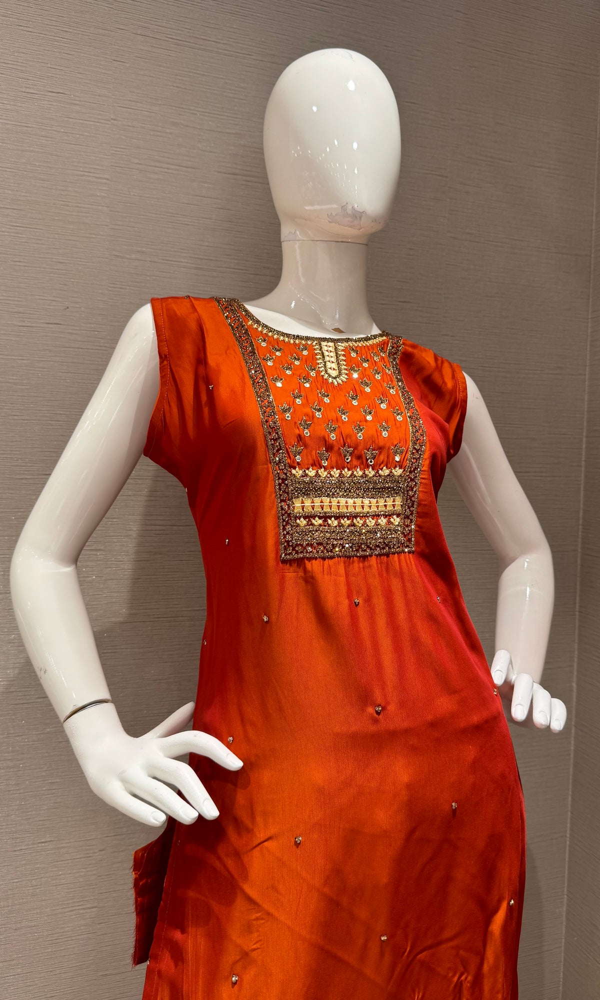 RUST SILK ETHNIC KURTA SET WITH BANARASI DUPATTA