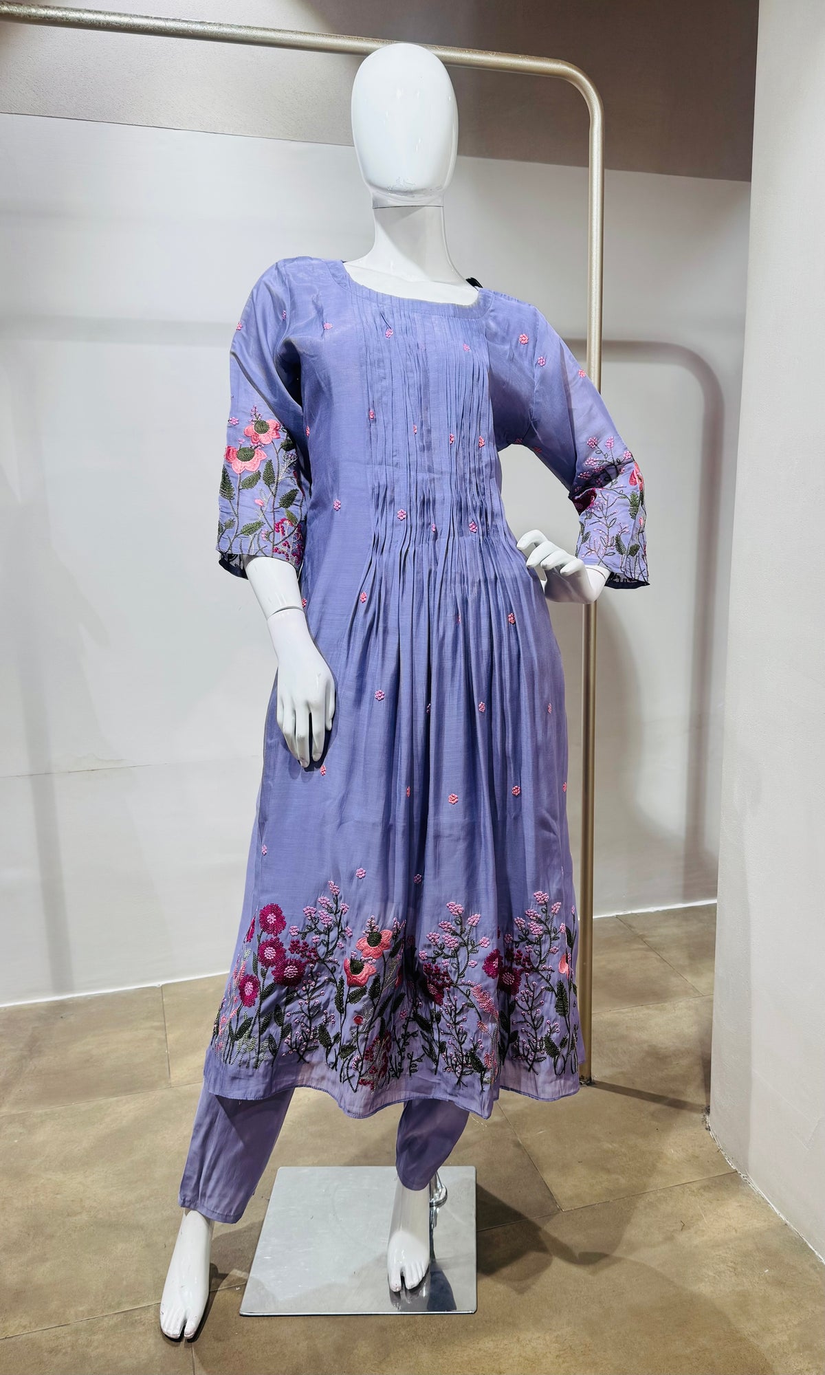 Light Purple mul chanderi floral embroidery kurta set