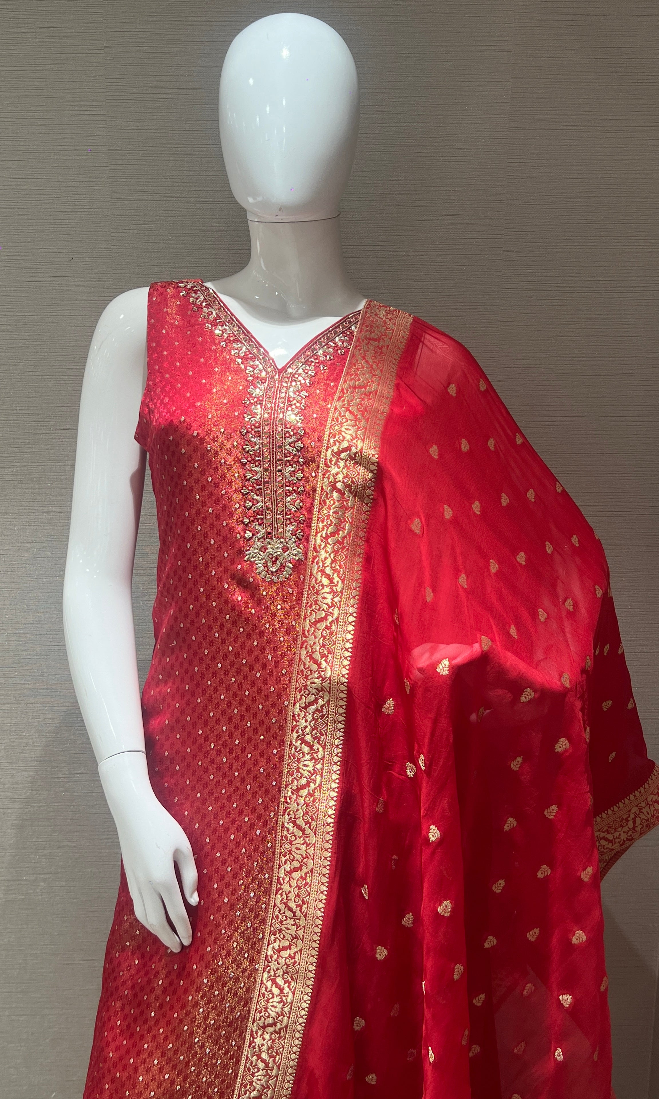Embroidered red Kurta Set with Dupatta