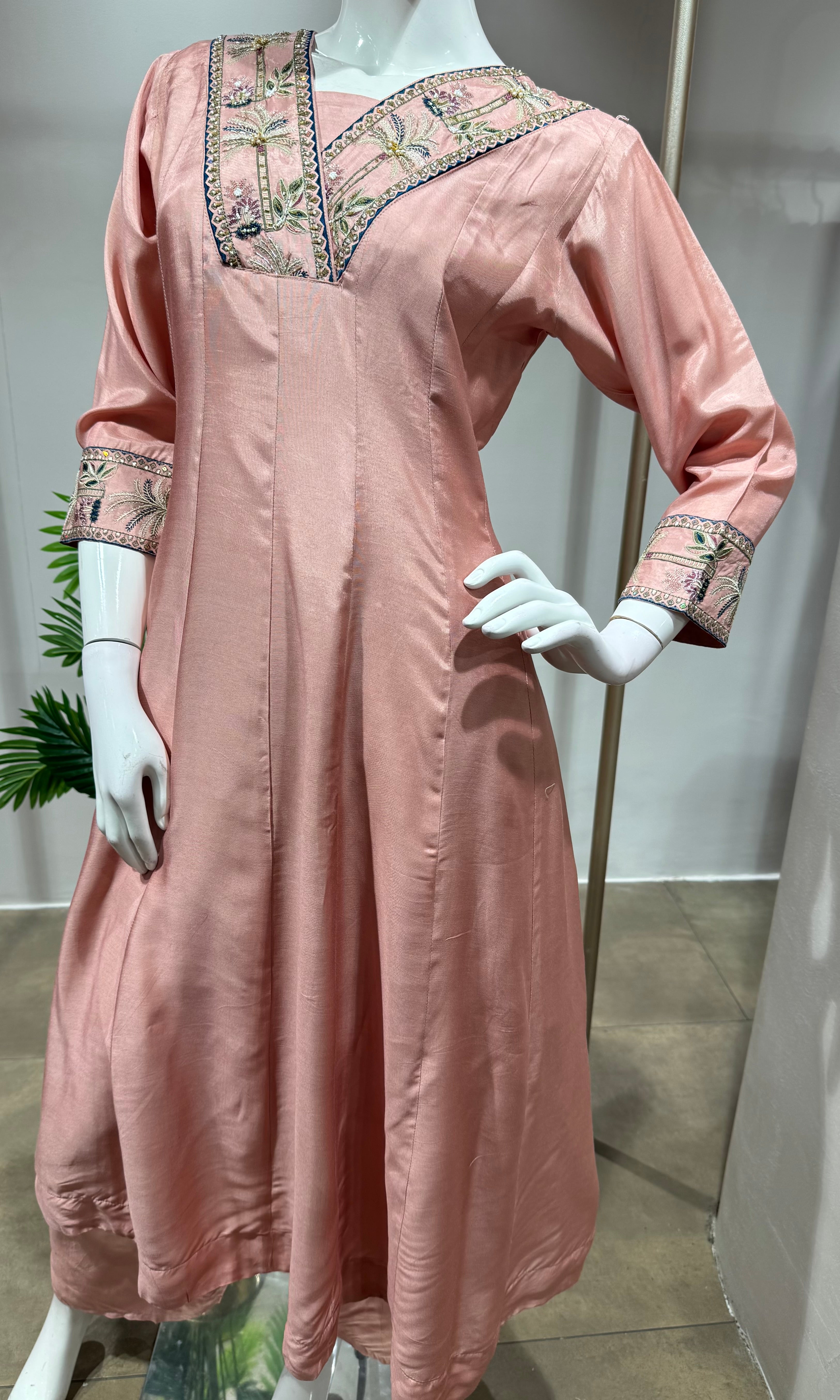 Pink Silk Kurta Set with Zari Embroidery