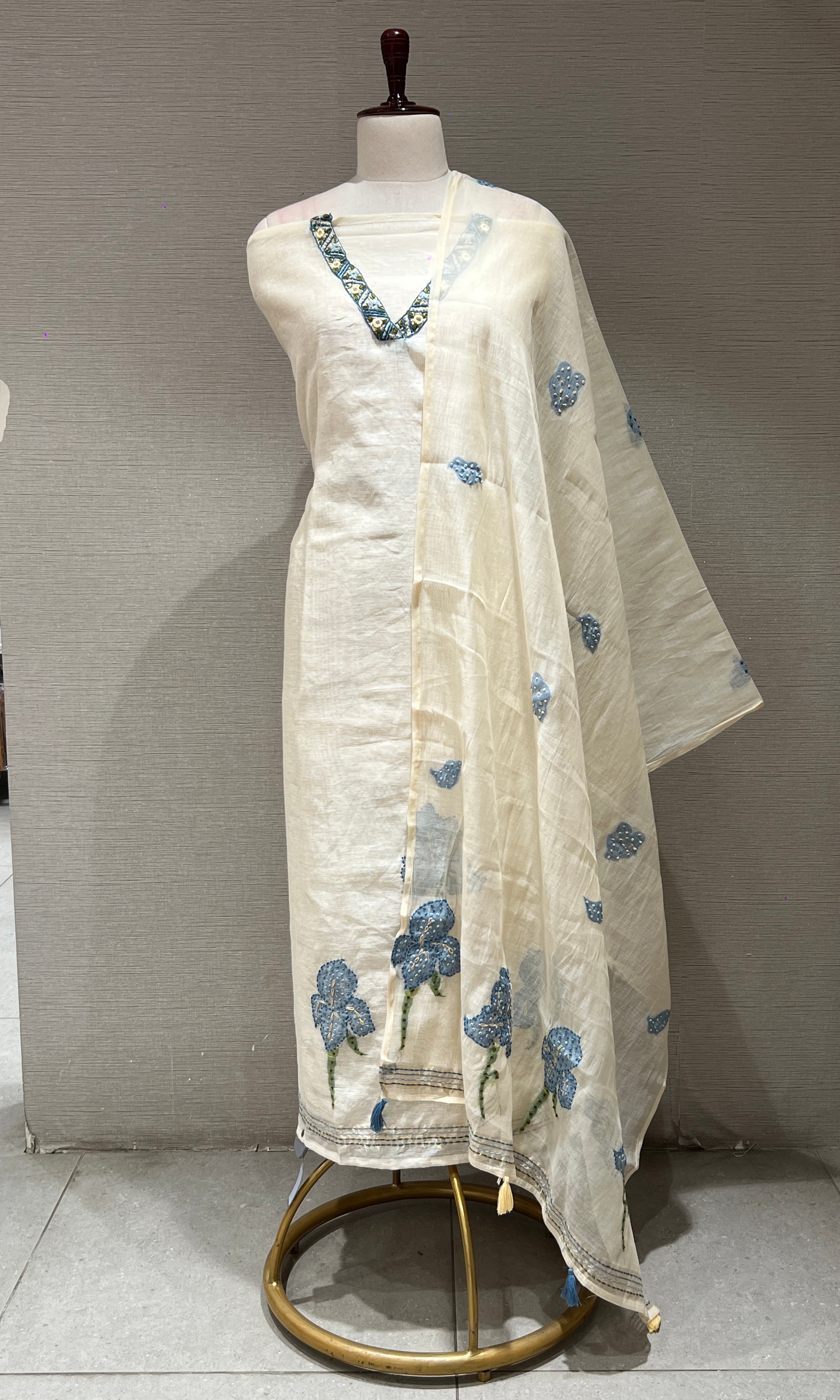 OFF WHITE DRESS MATERIAL