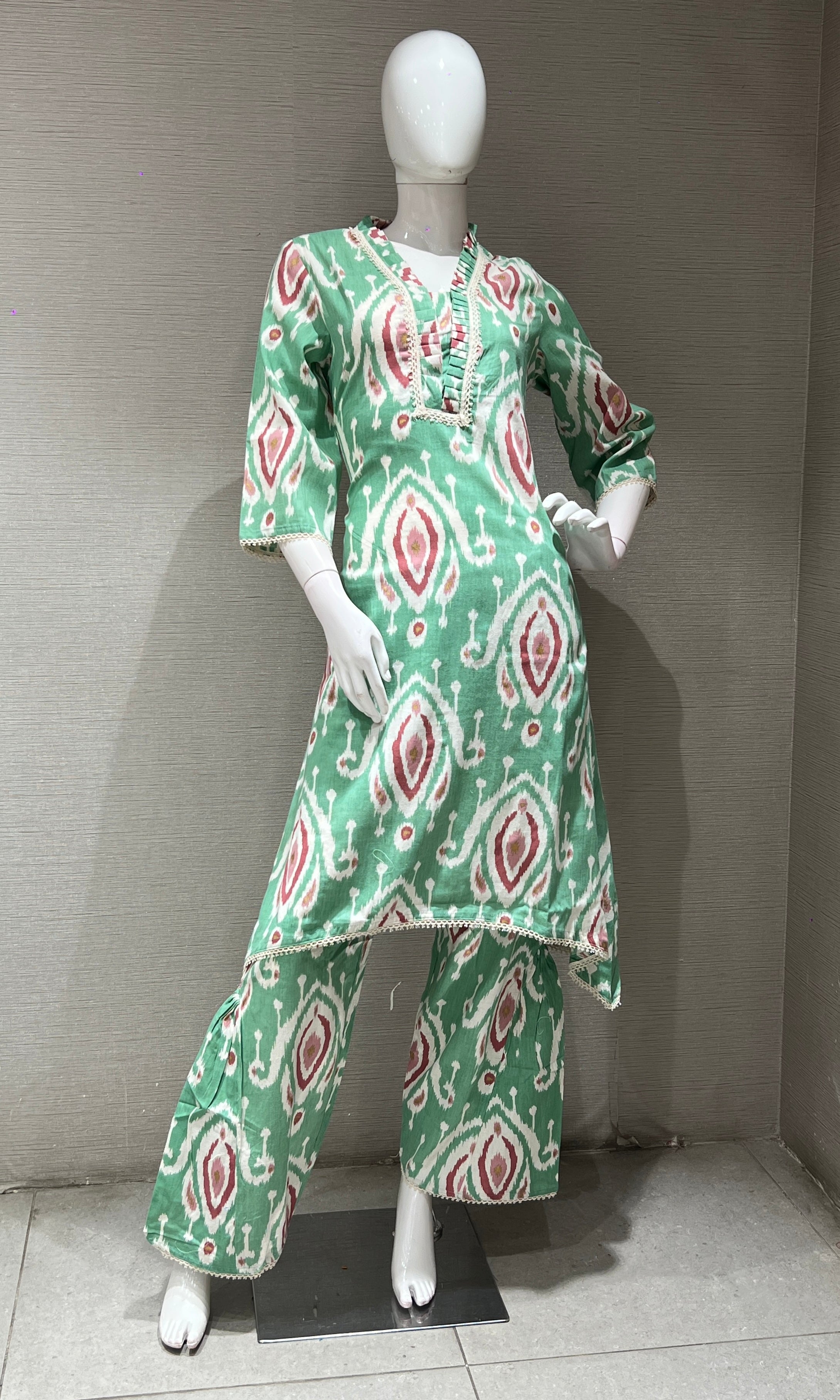 Green FLORAL PRINTED KURTI SET