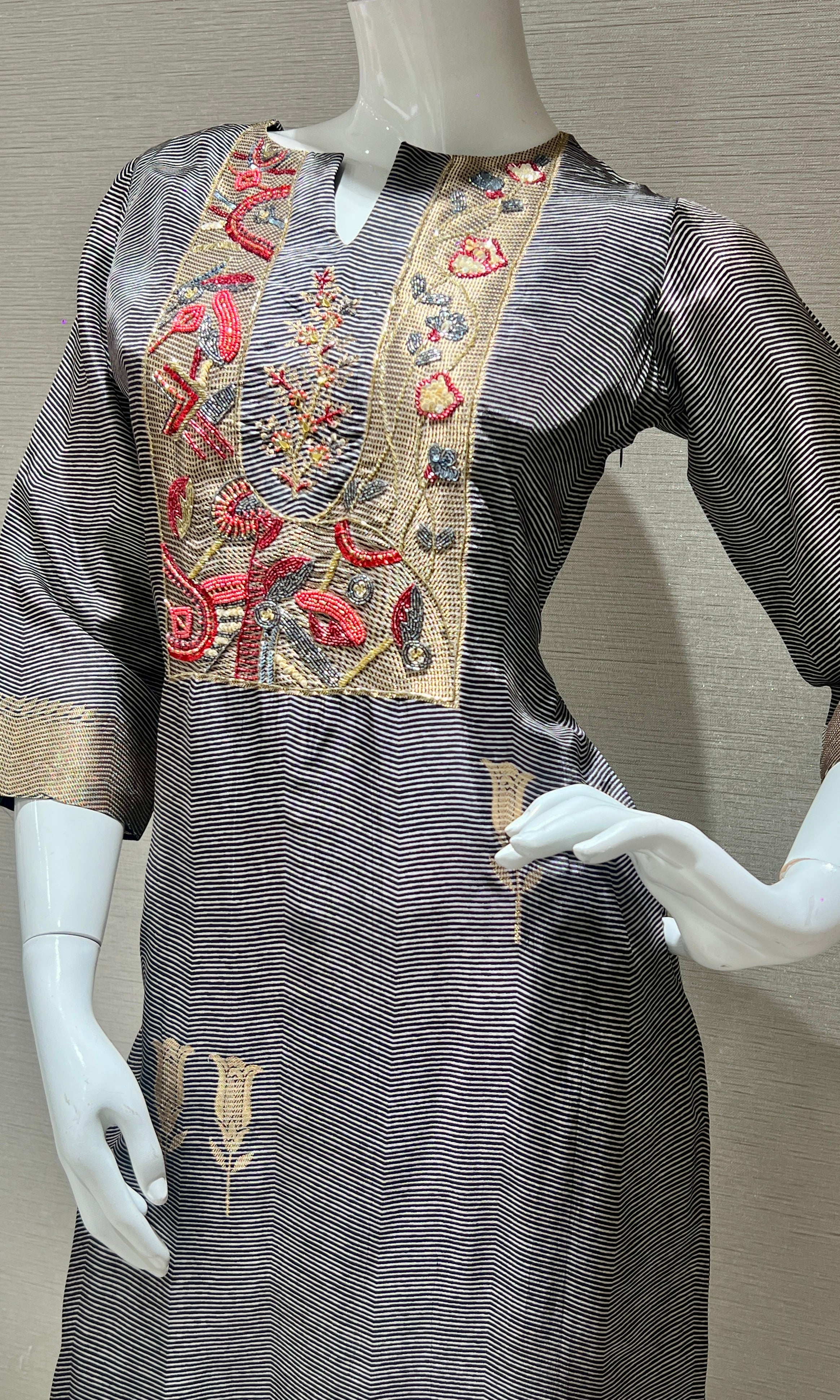 Zariah Noir Kurta Set