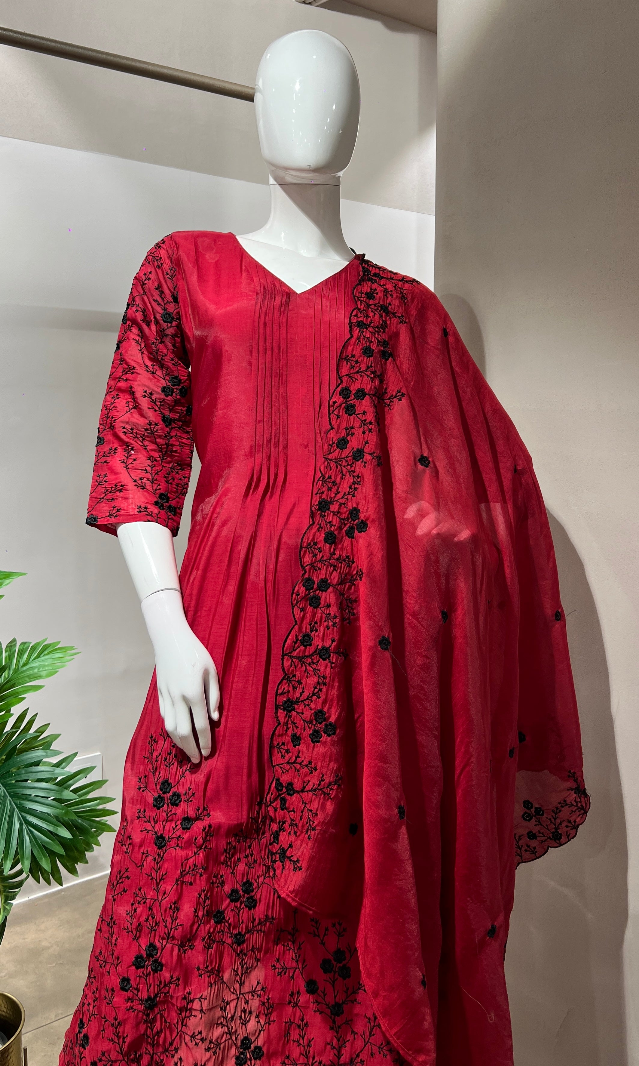 Red FLORAL EMBROIDERED MUL CHANDERI KURTA SET