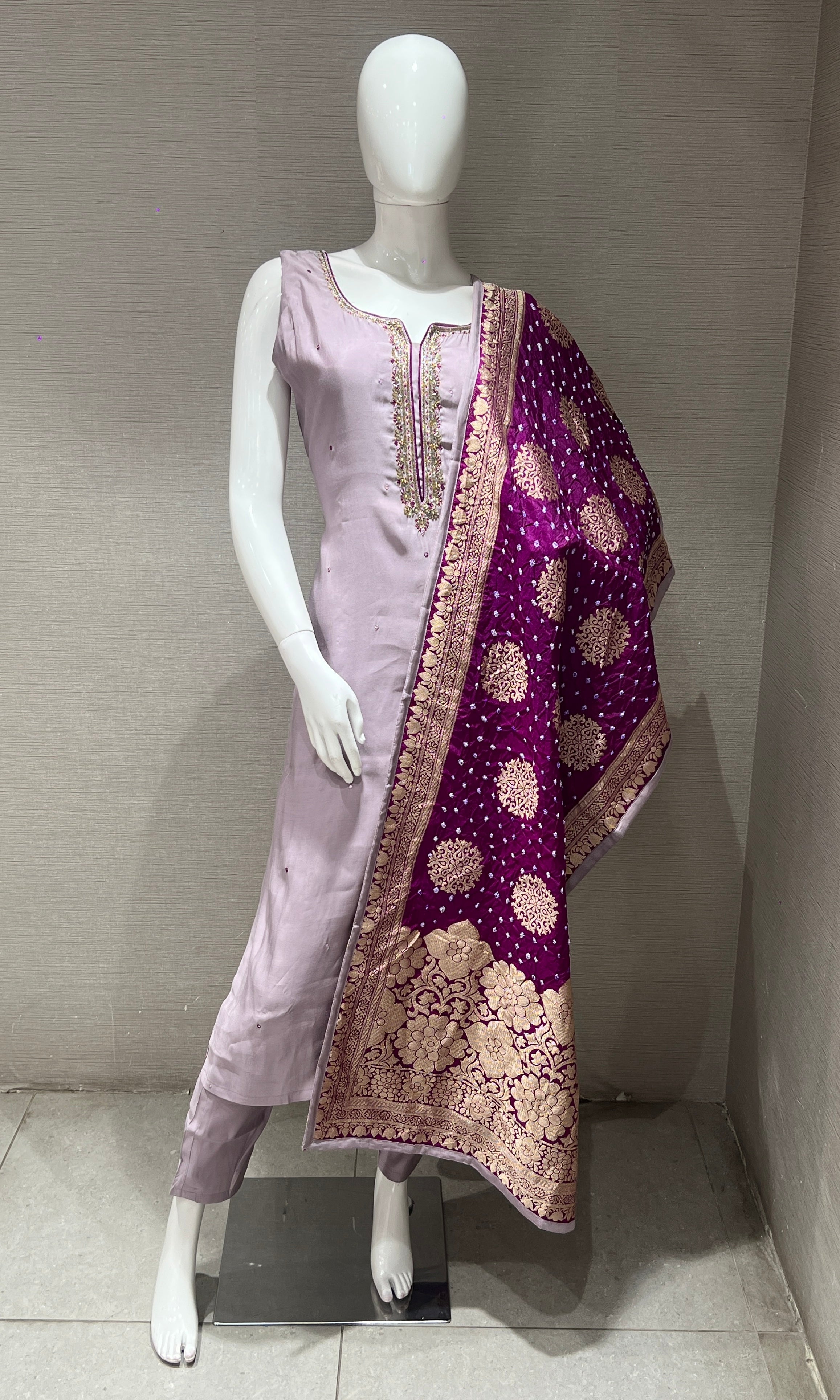 Lavender kurta set with purple Gold Dupatta