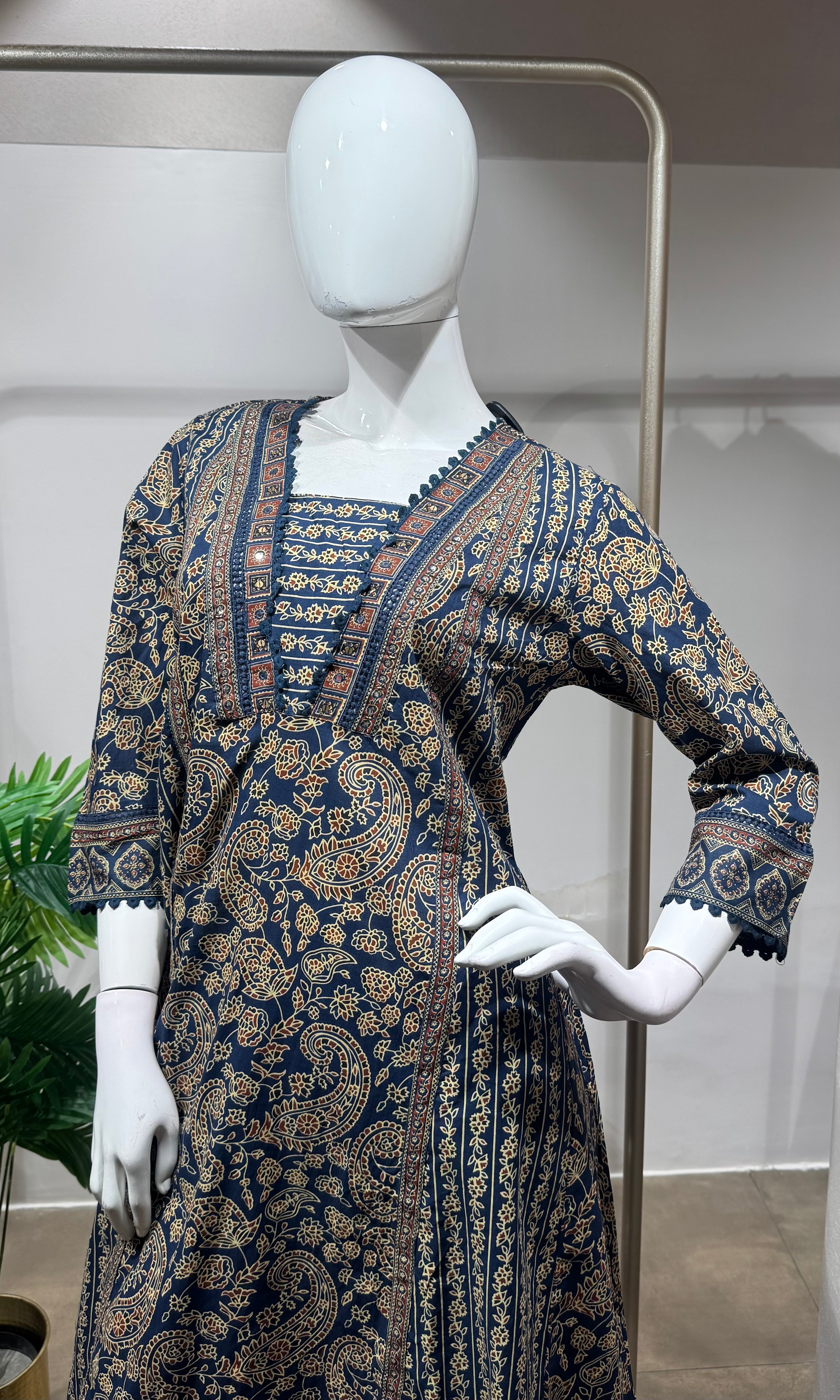 Blue floral printed embroidered kurta set