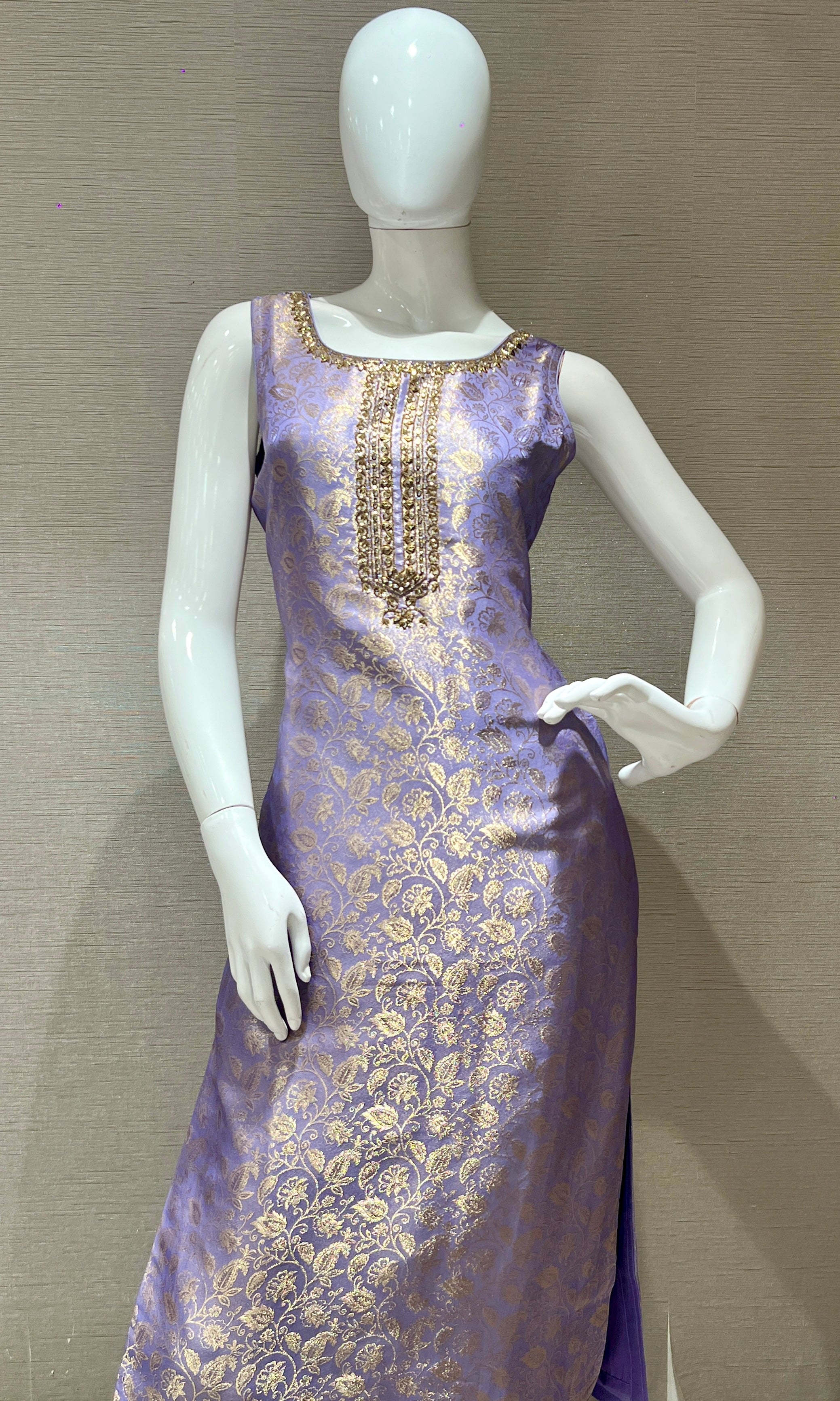 Light purple kurta set with banarasi dupatta