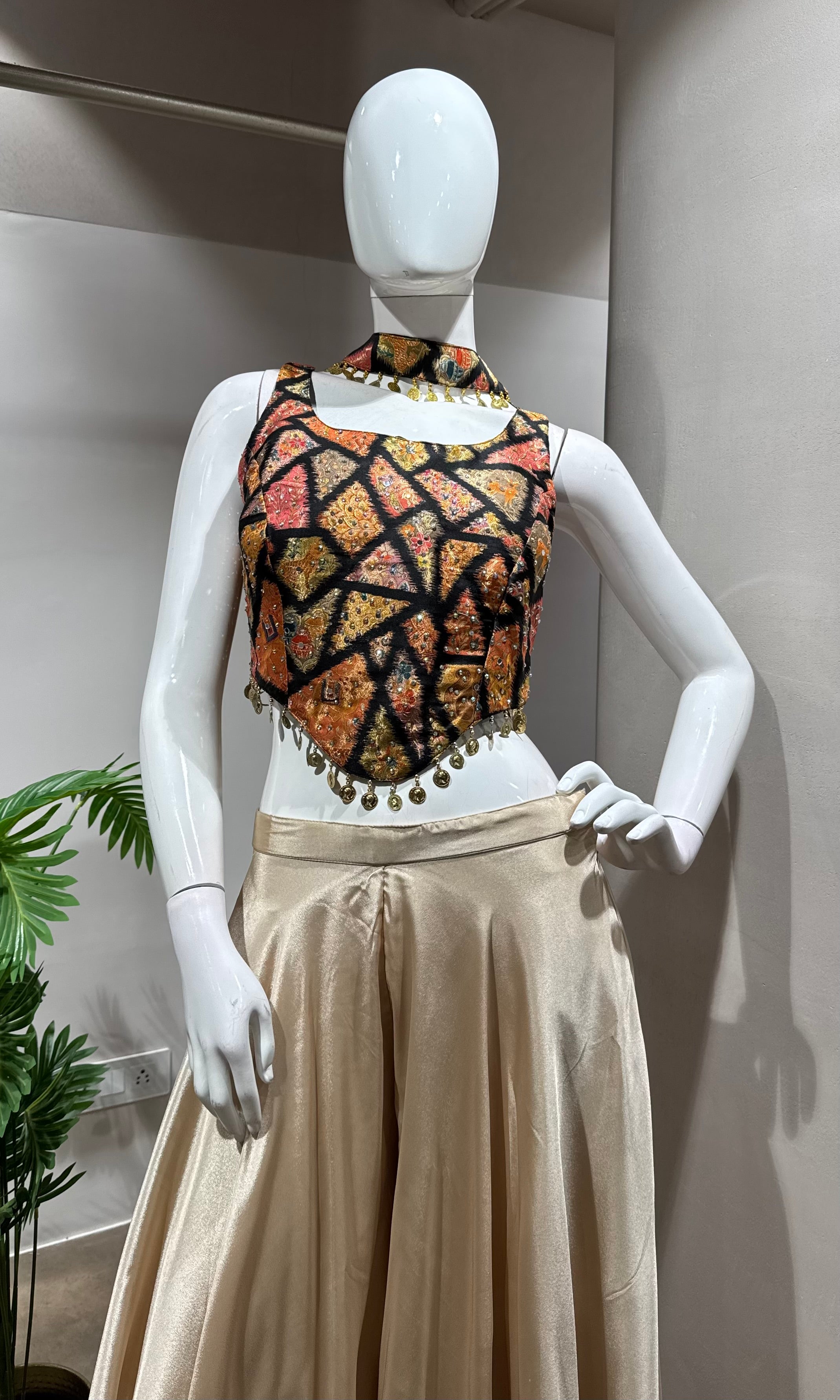 BLACK ELEGANT FLORAL TOP WITH PALAZZO SET