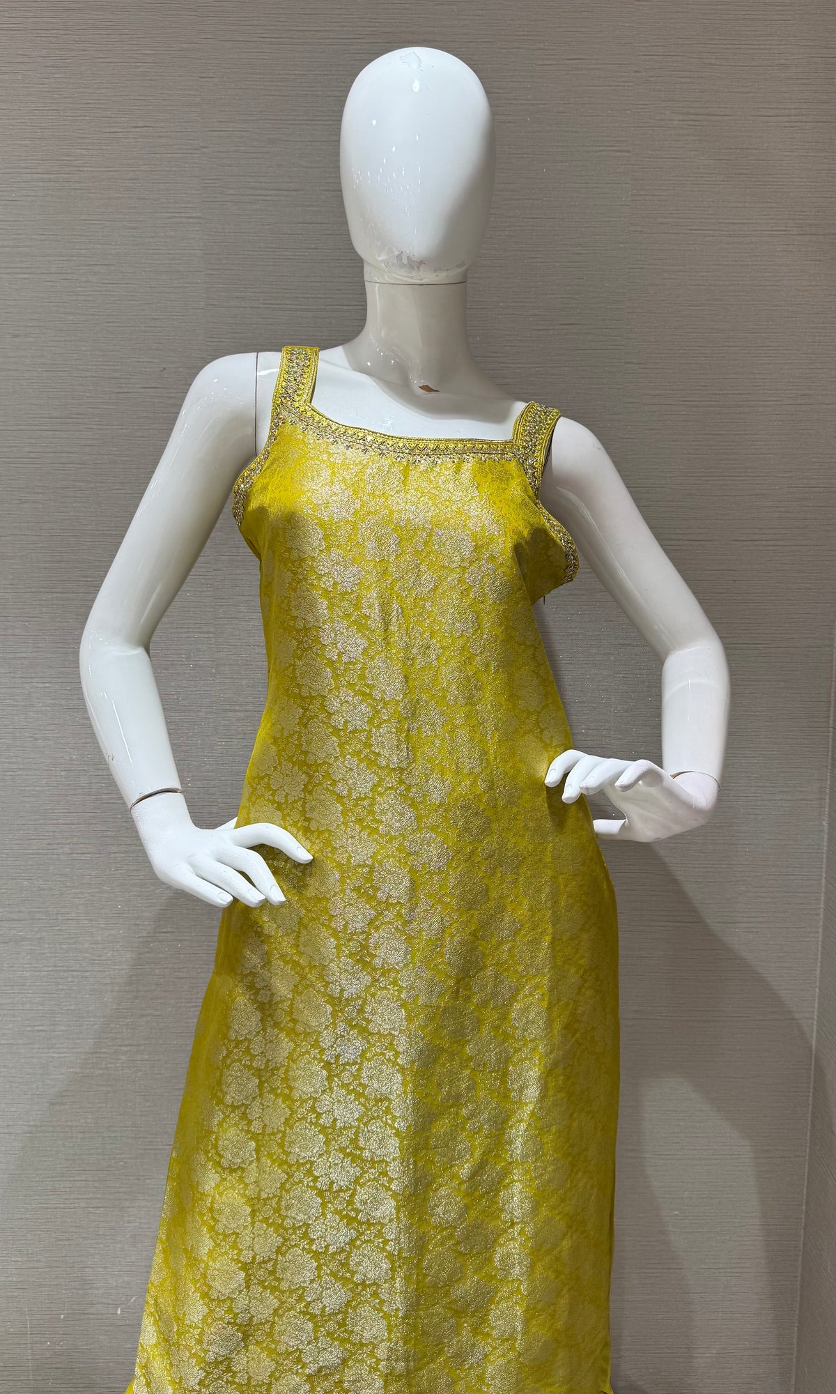 LIRIL BANARASI SILK KURTA SET WITH DUPATTA