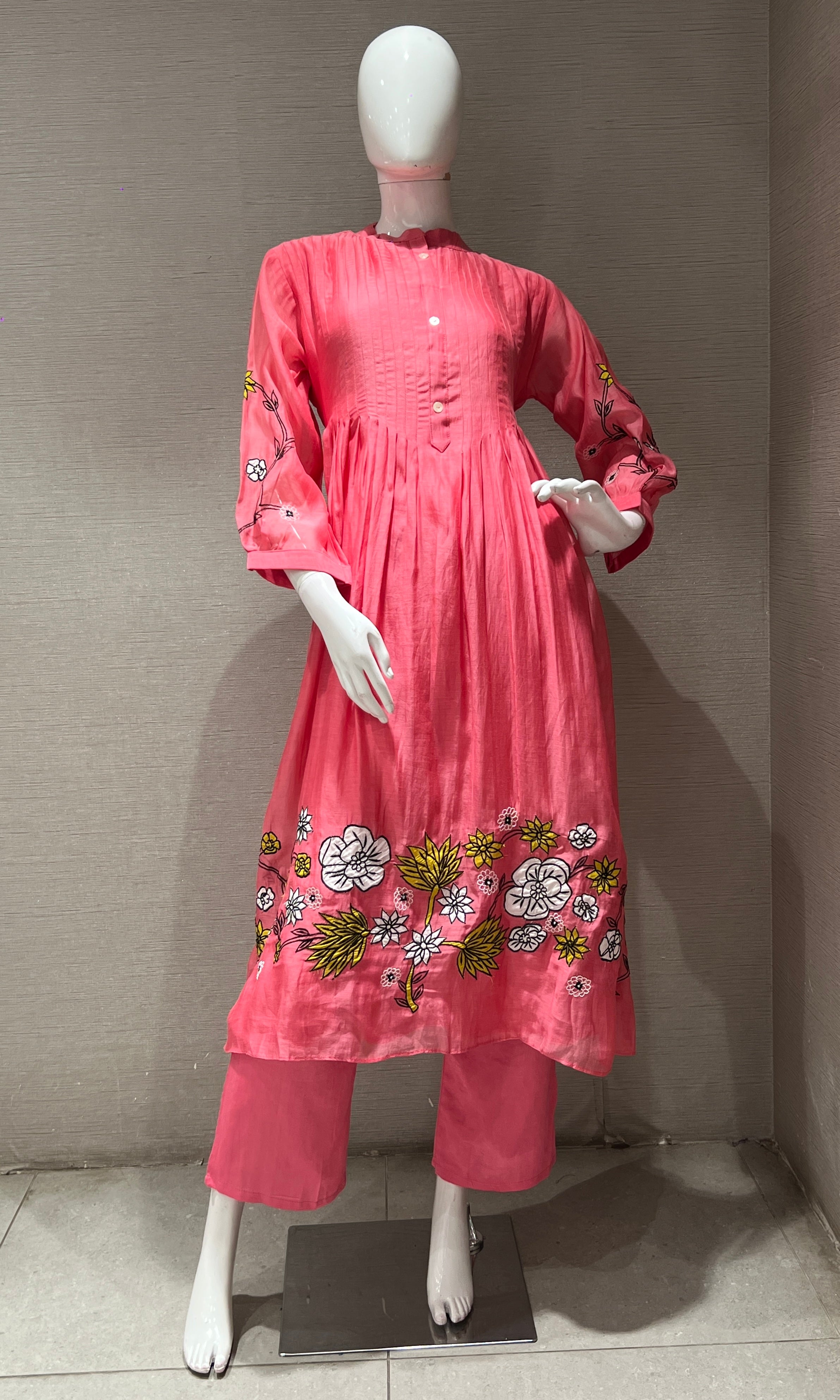 Baby pink floral mul chanderi kurta set