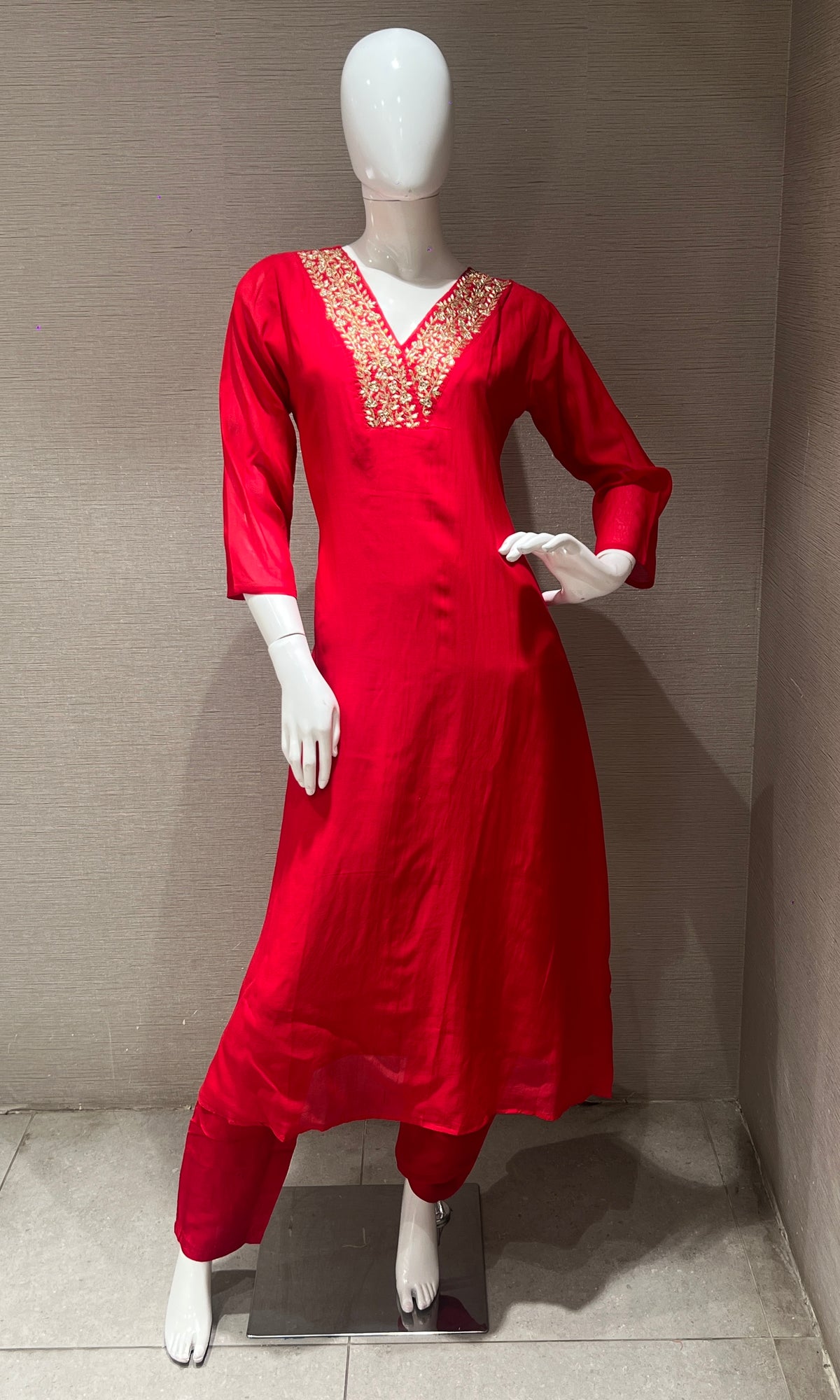 Red Embroidered MUL CHANDERI Kurta Set