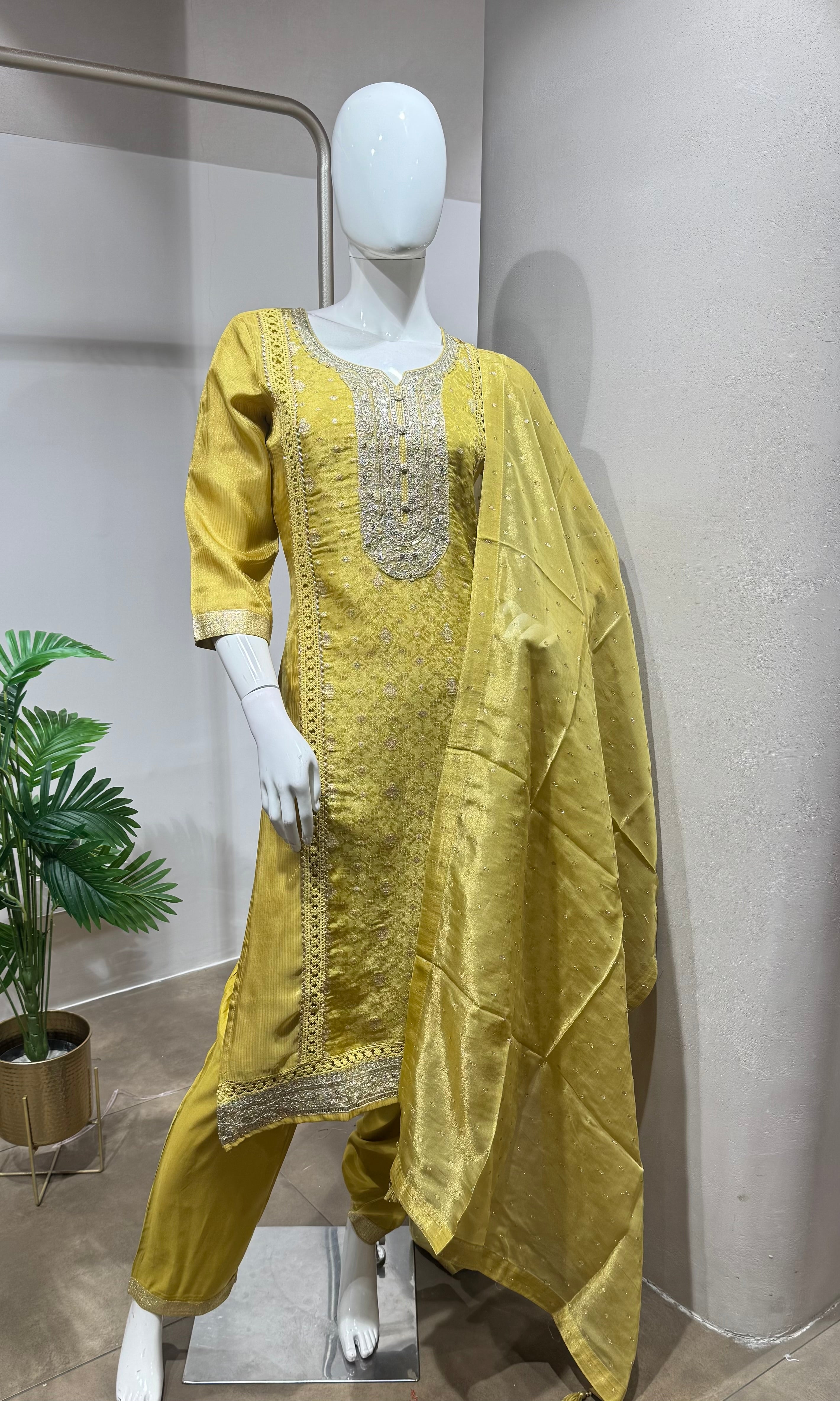Mehandi green ethnic kurta set