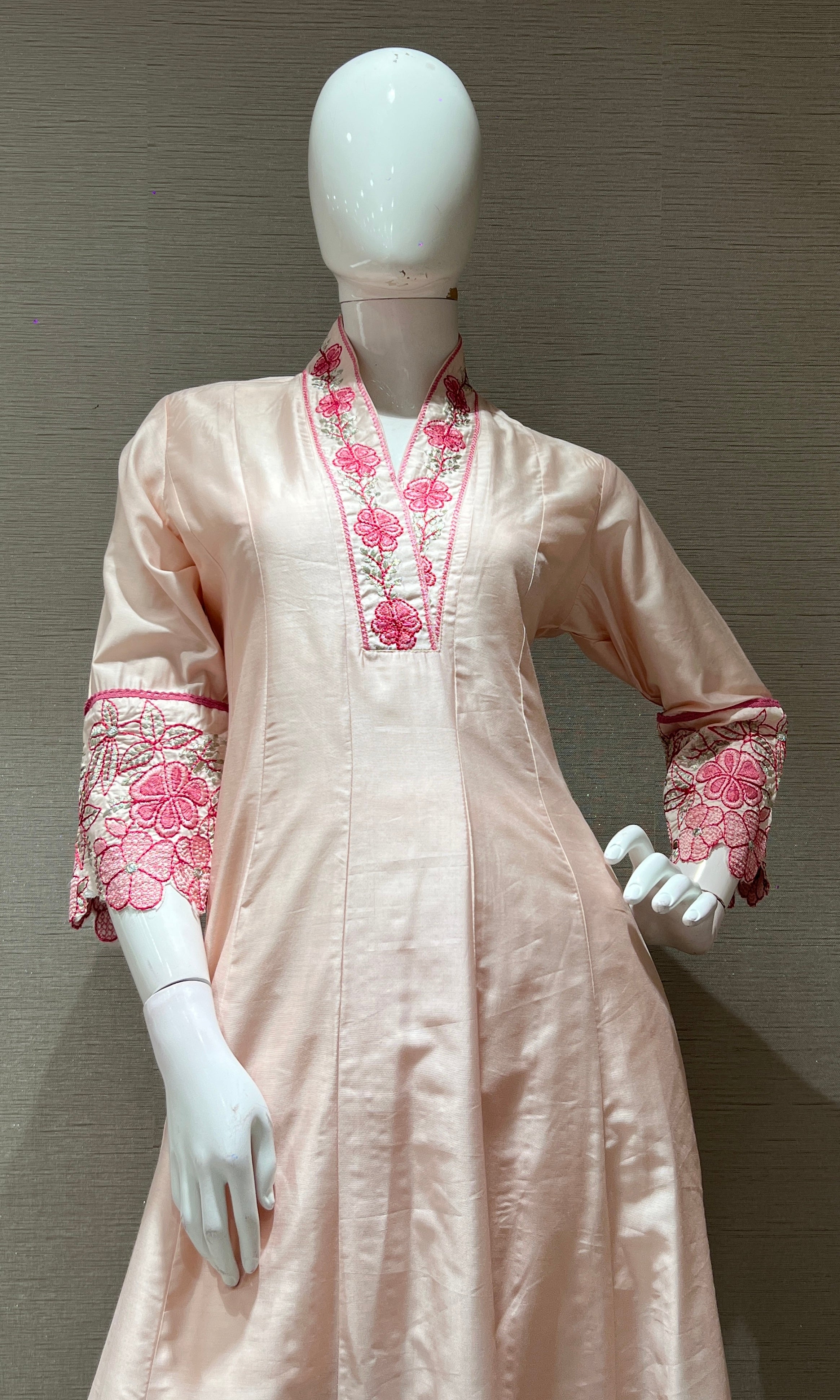 BLUSH PINK FLORAL PRINTED ANARKALI KURTA SET