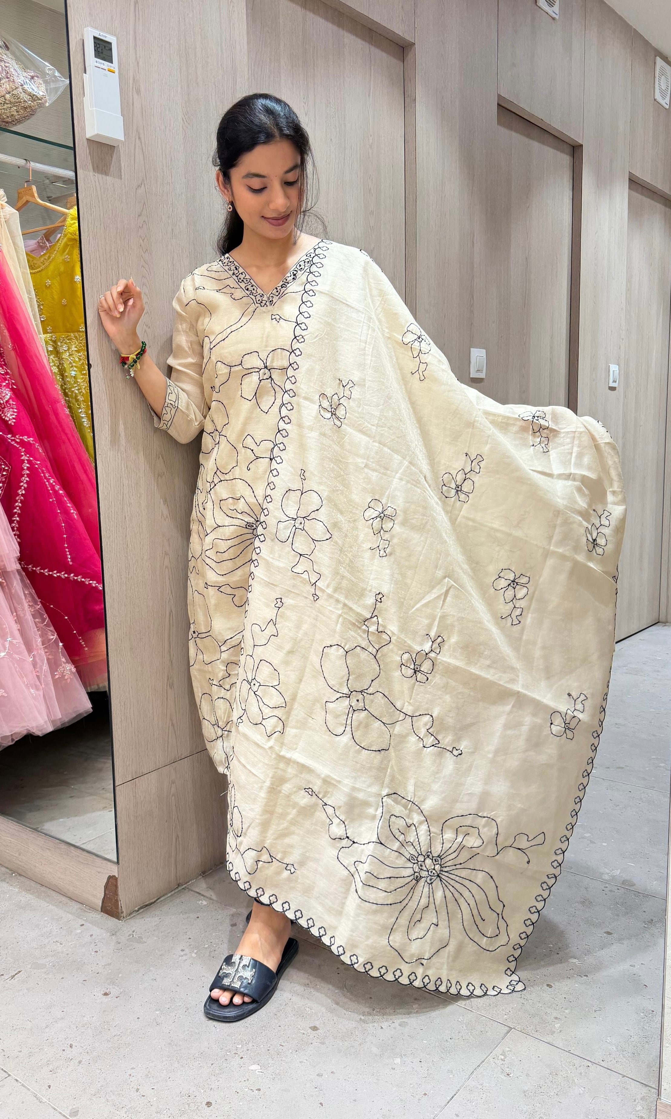 Cream FLORAL kurta set