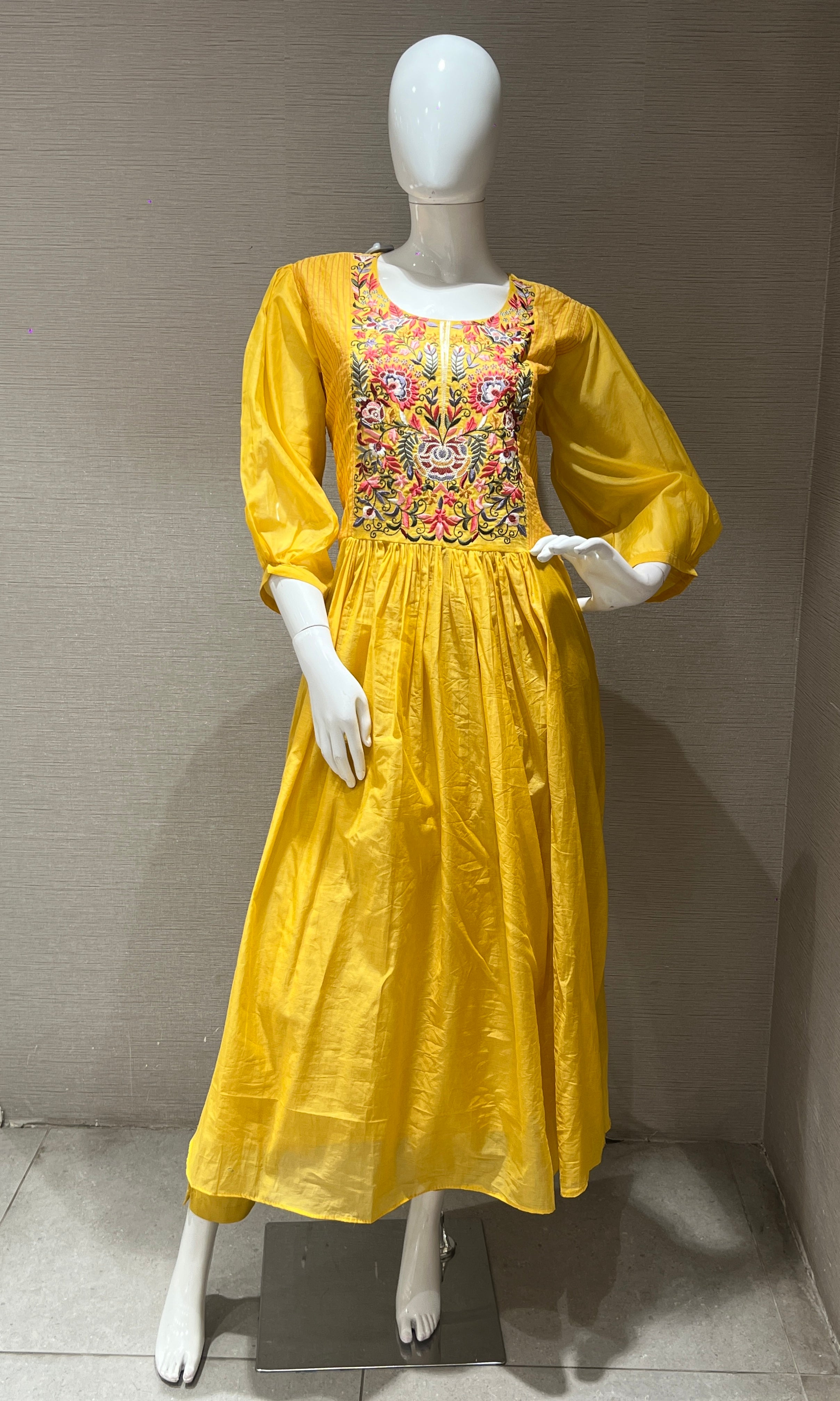 Yellow mul Chanderi Anarkali kurta set