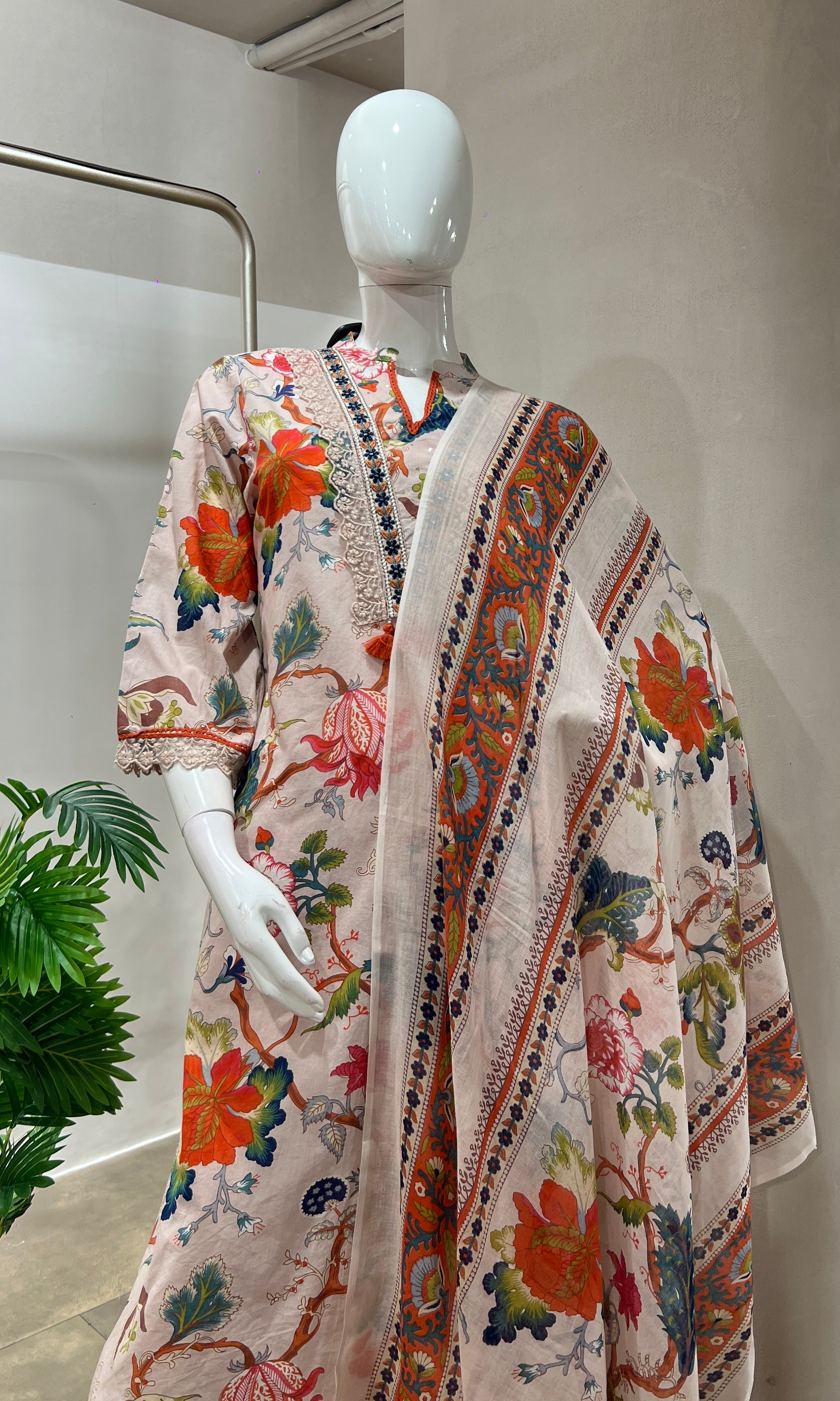 Onion pink EMBROIDERED kurta set