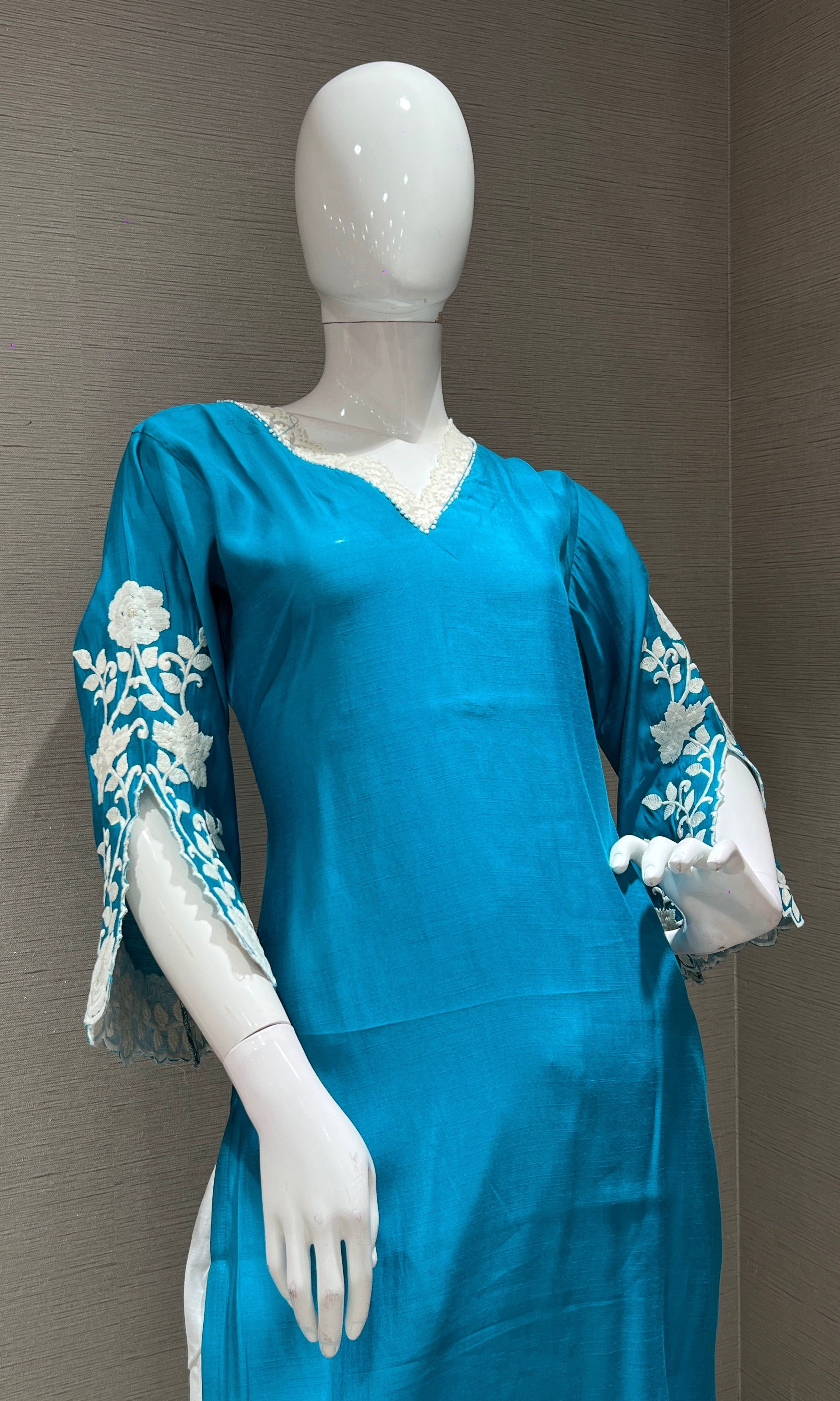 Rama KURTI TOP WITH FULL FLORAL SLEEVES