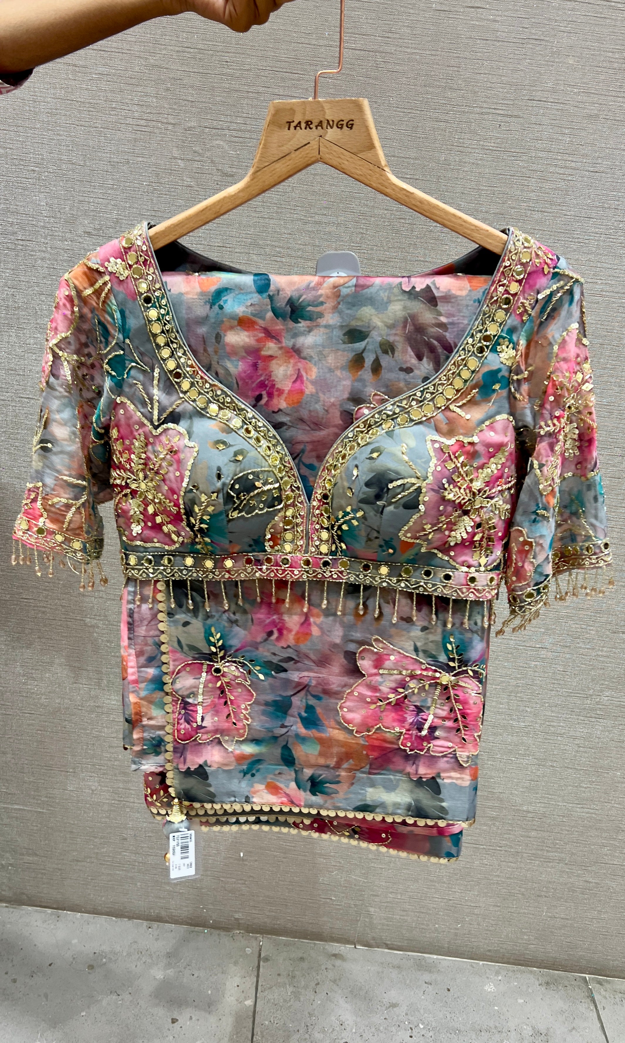 Grey floral print saree with ready blouse