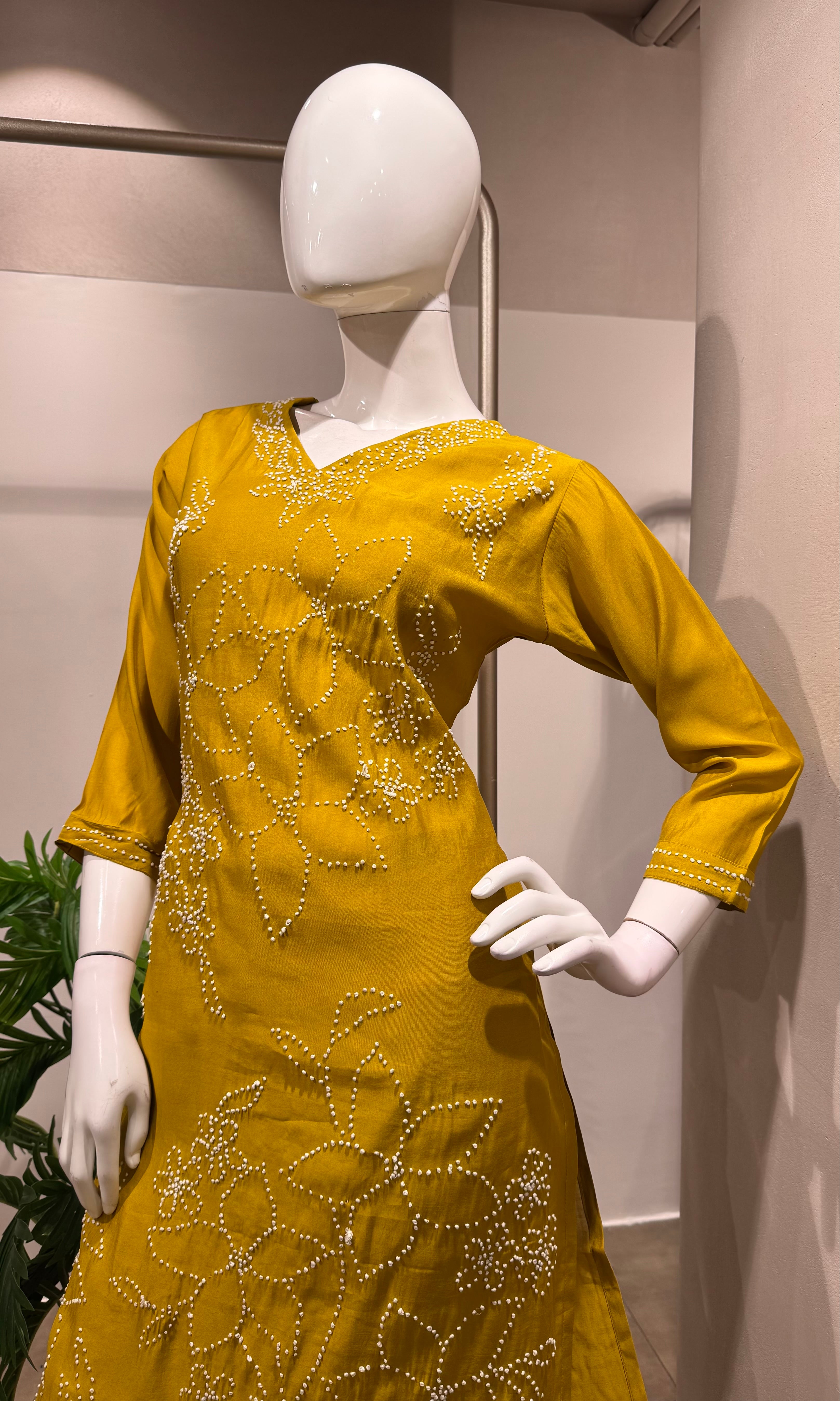 MUSTARD FLORAL EMBROIDERED KURTA SET