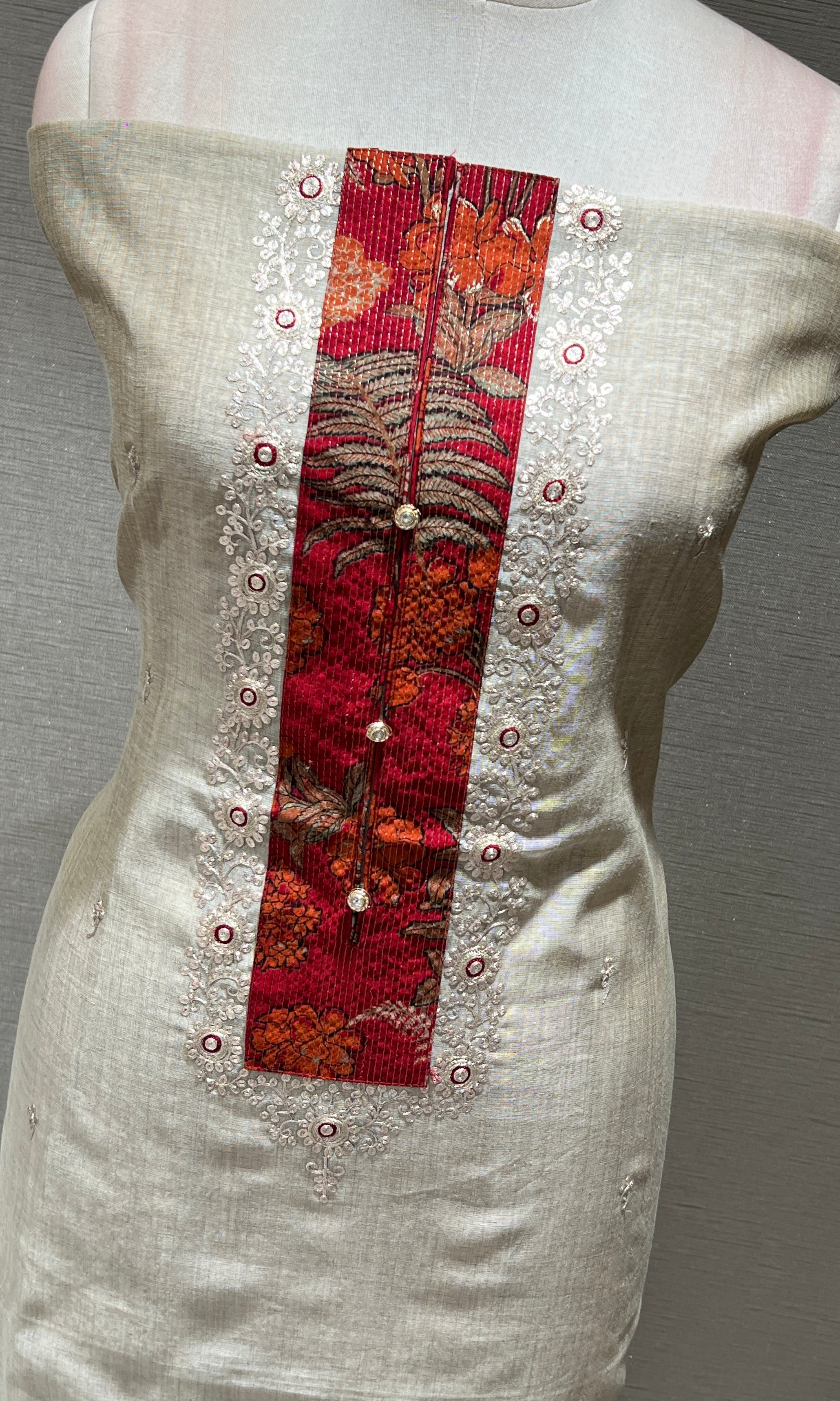 BEAGH AND RED DRESS MATERIAL