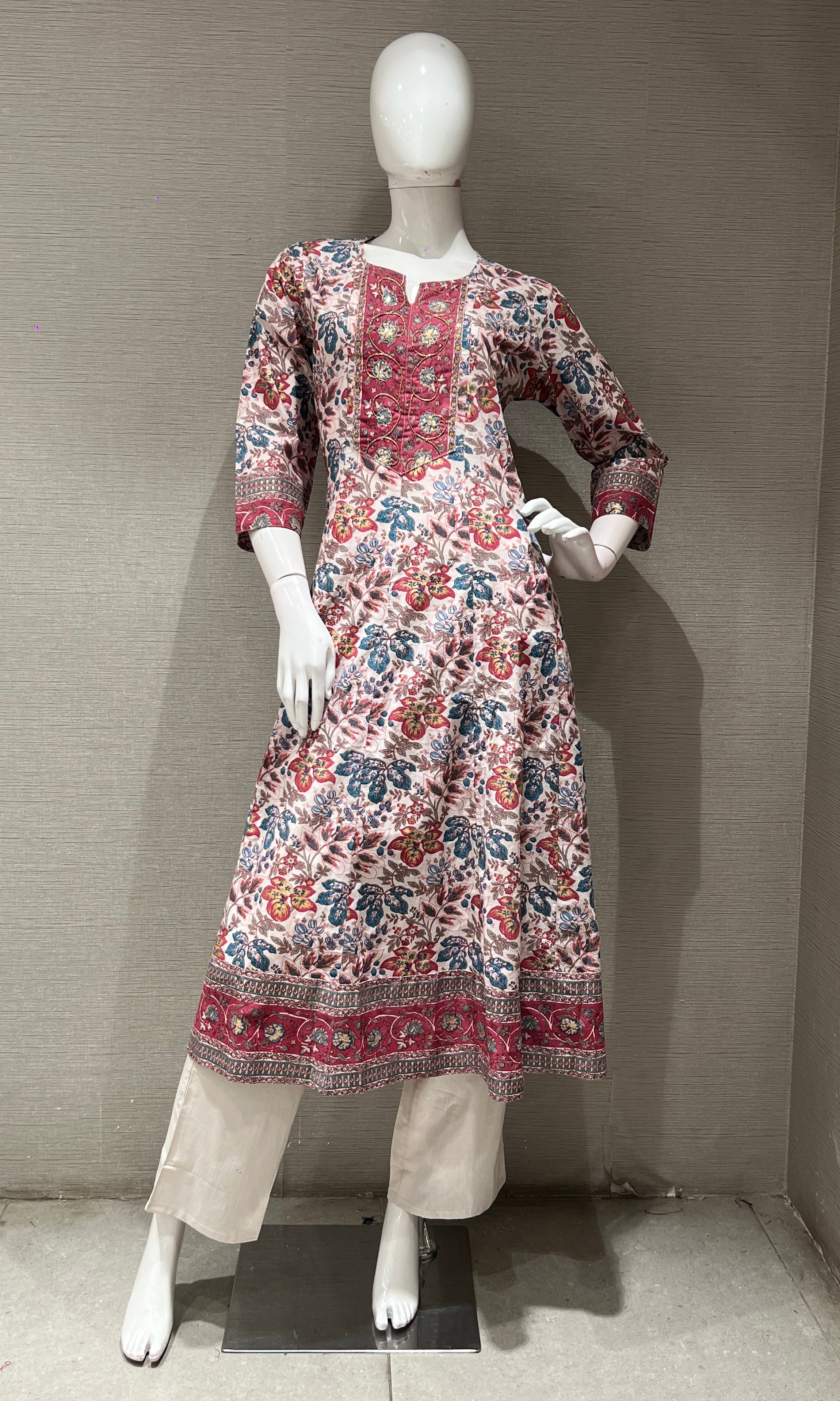 Pink ETHNIC FLORAL PRINT kurta set