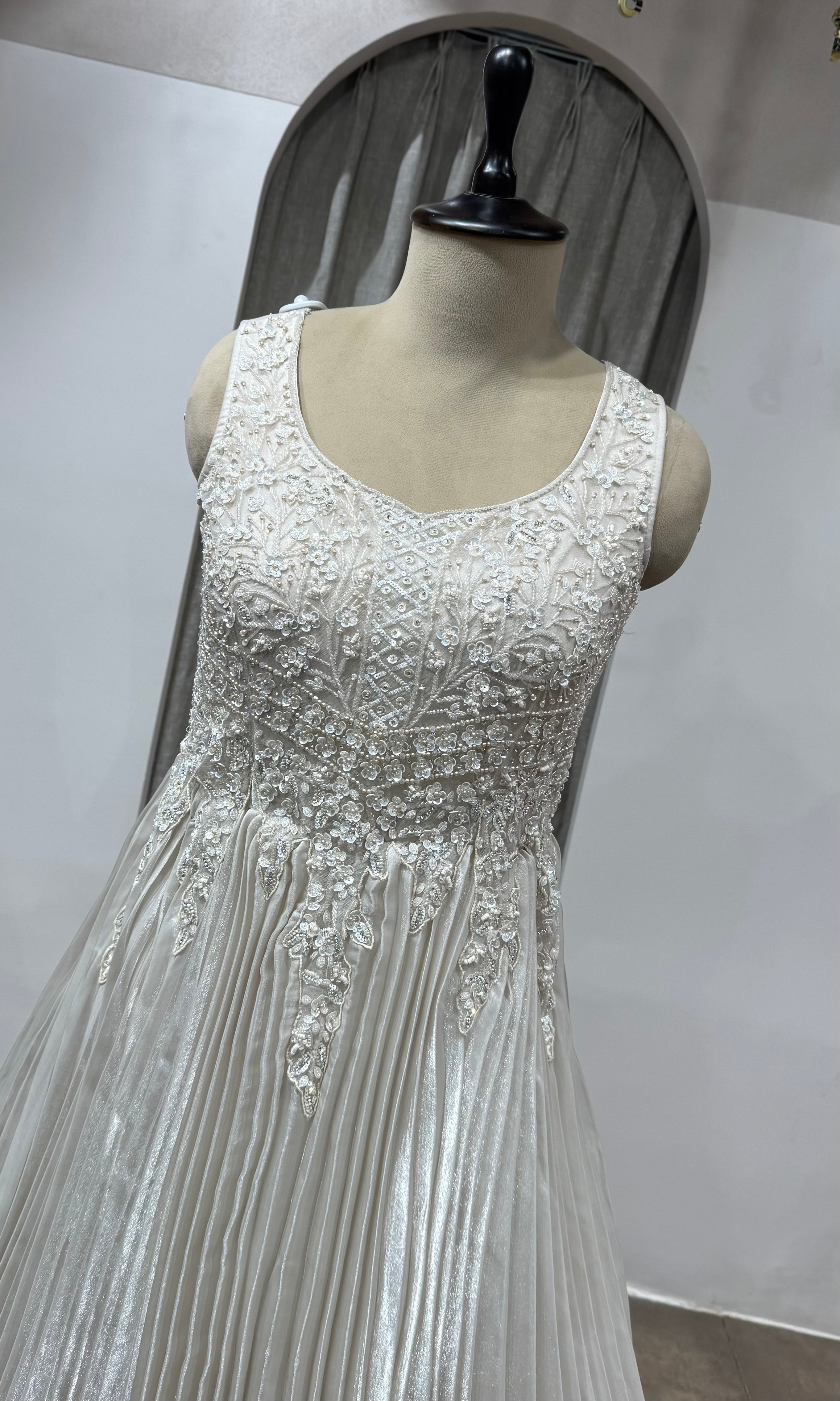 FAWN Sequins Embroidered Gown