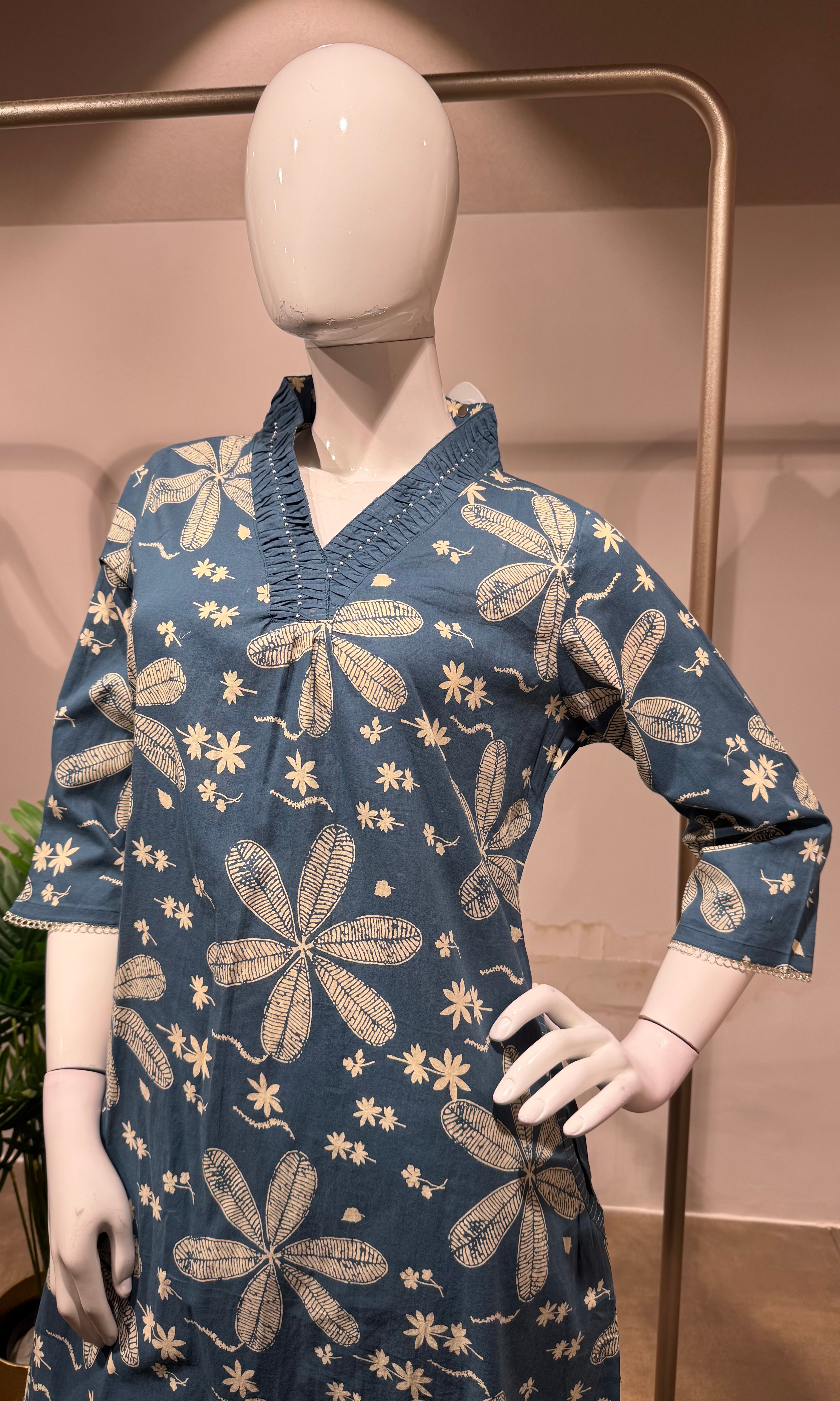 blue floral printed kurta set