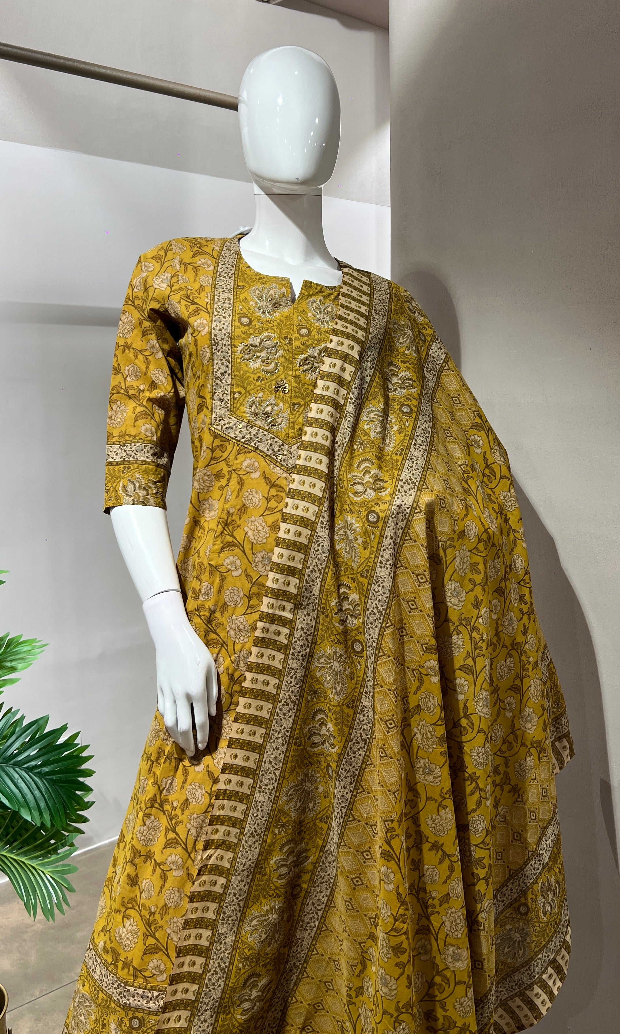 YELLOW ETHNIC PRINTED KURTA SET