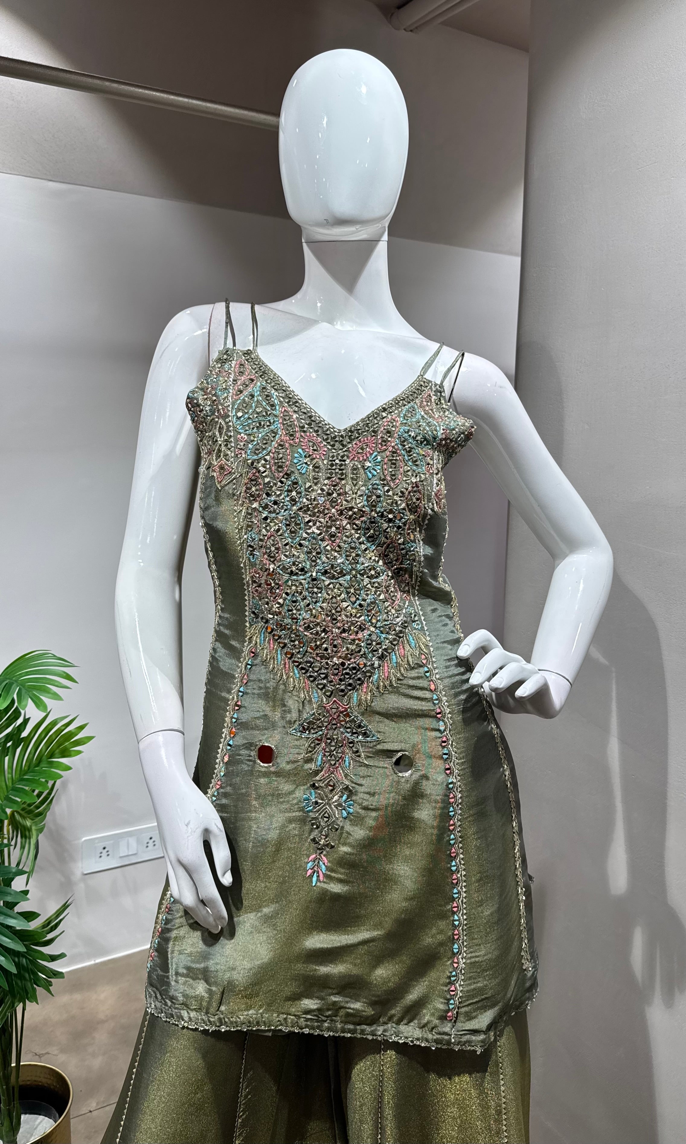 GREEN EMBROIDERED PALAZZO SET