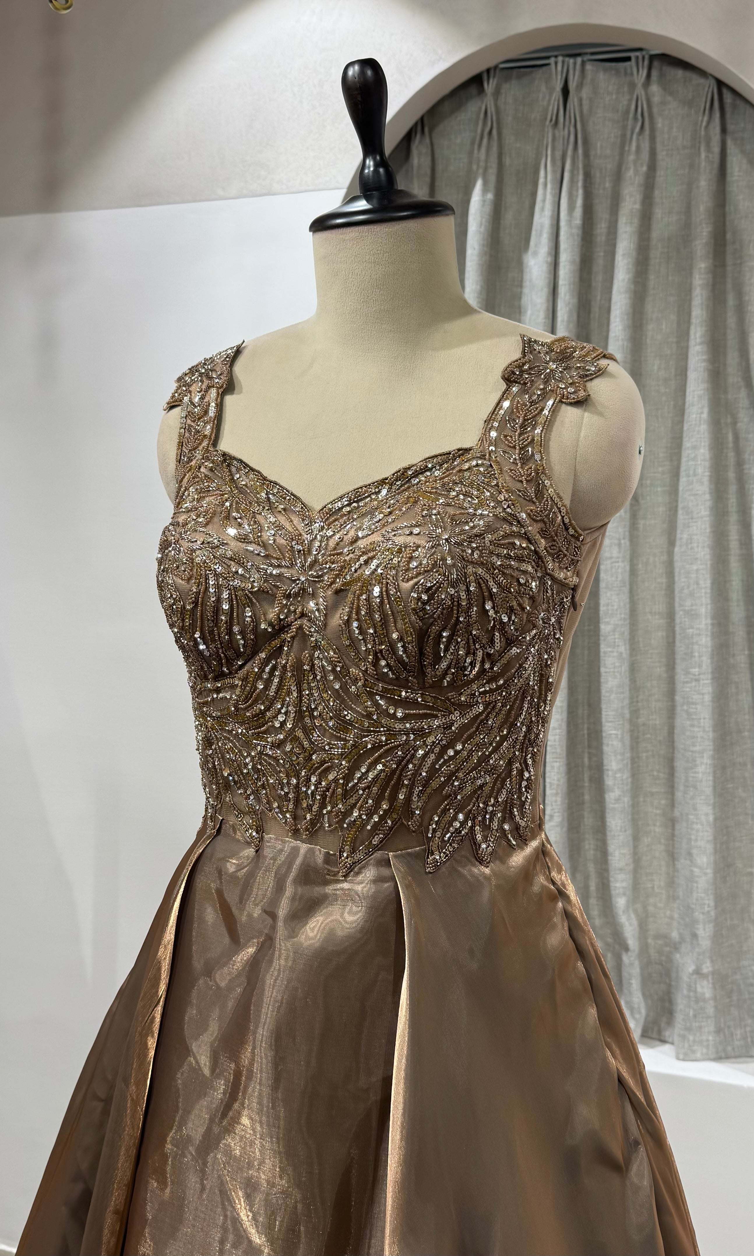 HONEY Embroidered shimmer organza lehenga set