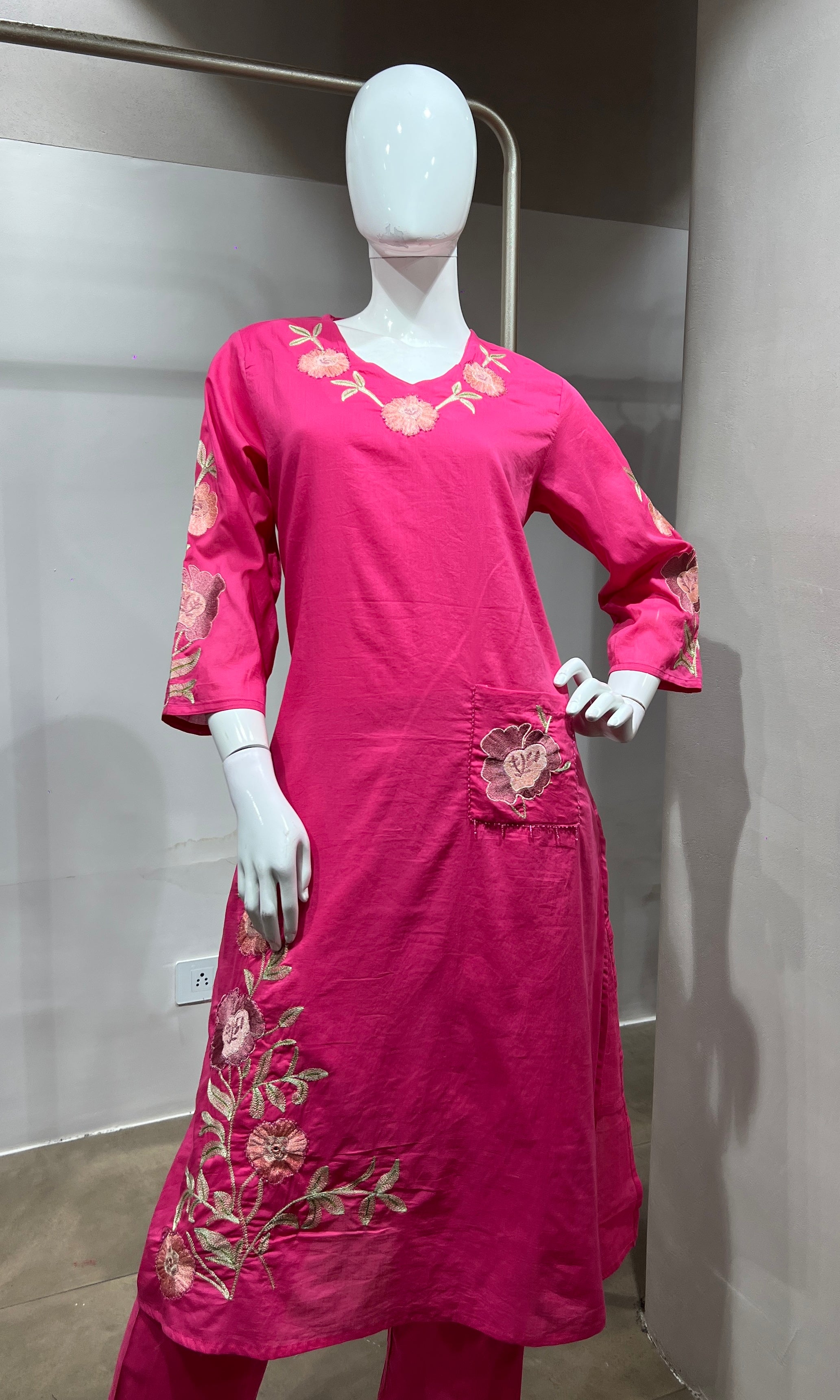 PINK Silk Kurta set with Rose Embroidery