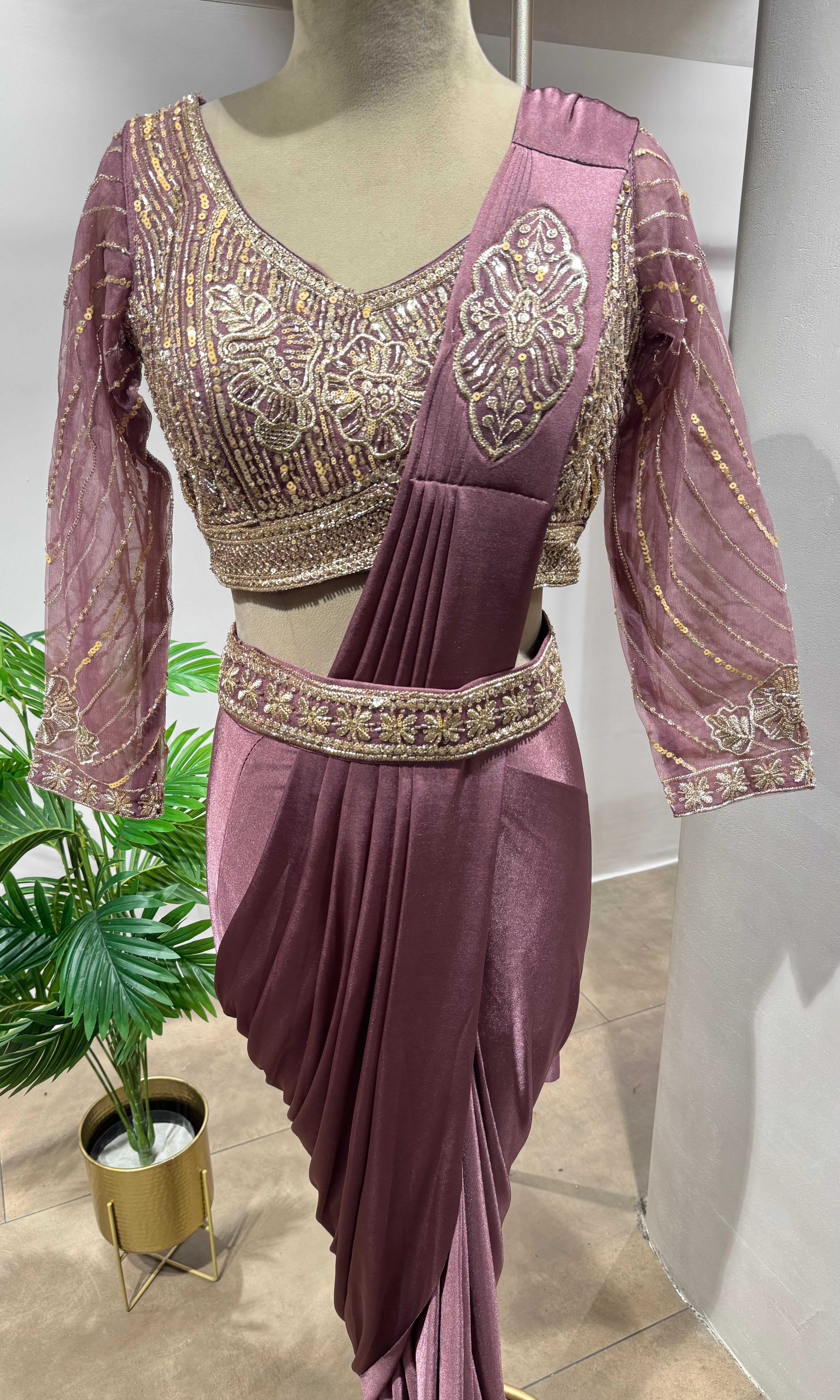 WINE DRAPE SAREE WITH ETHNIC BLOUSE & BELT