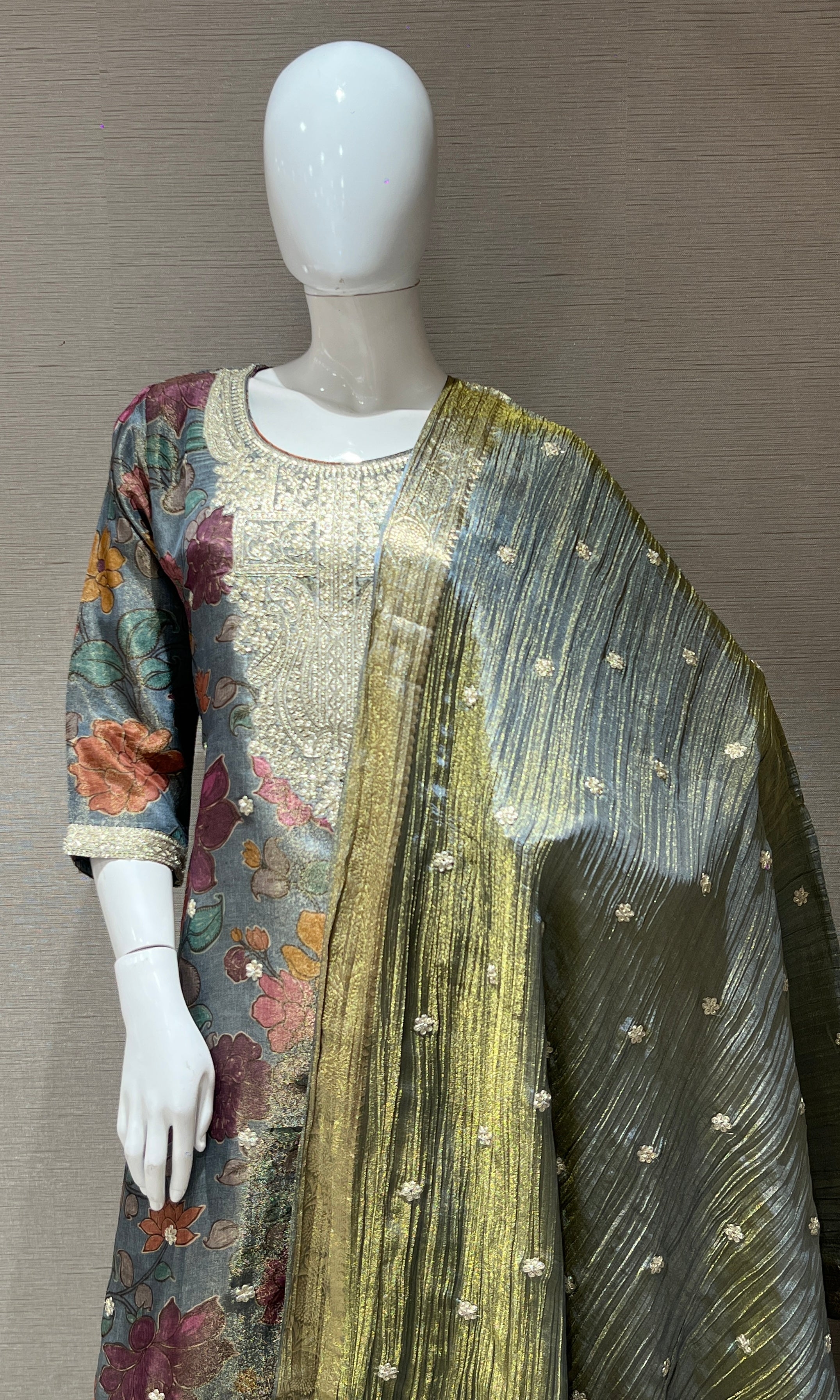 Grey floral shimmer silk kurta set