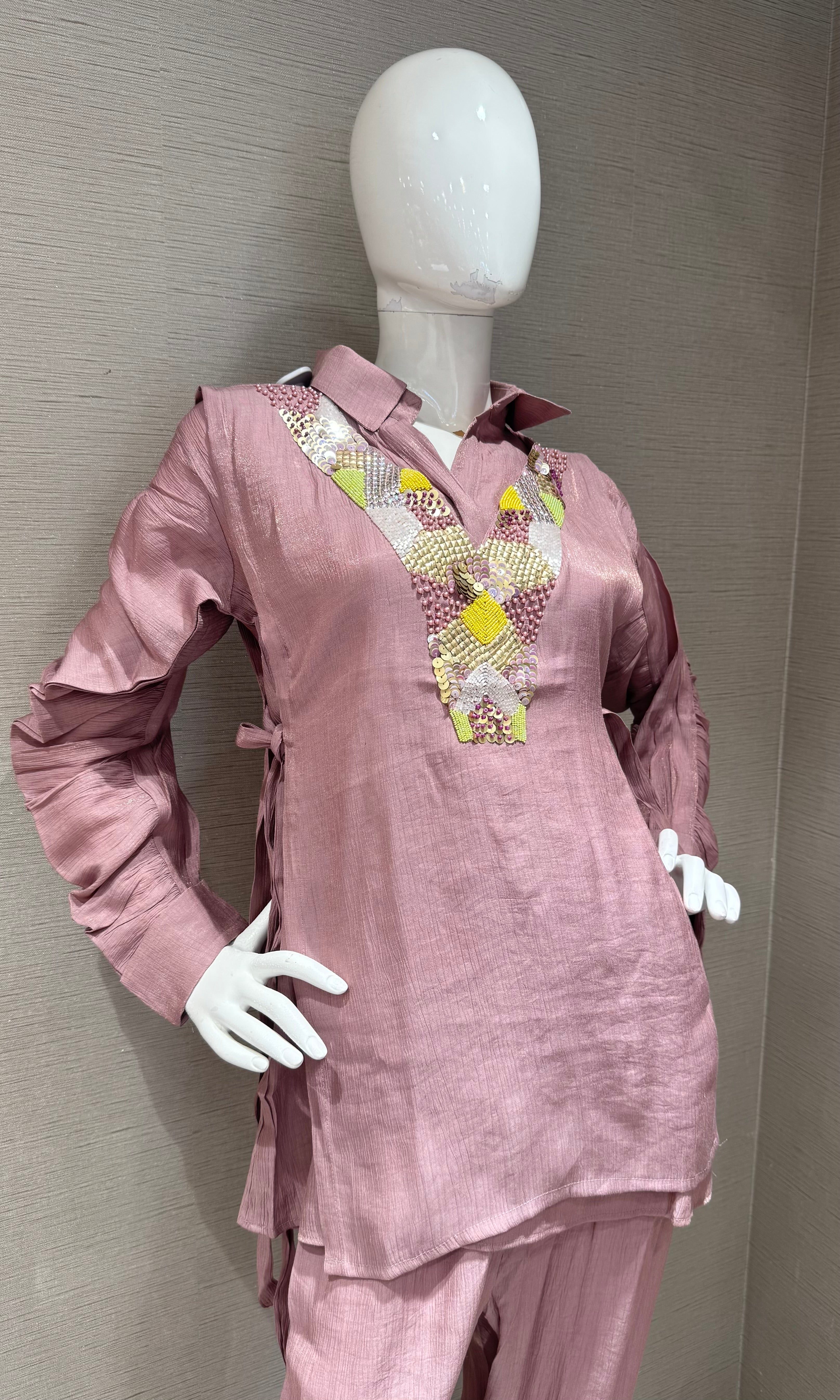 Moee Embroidered Tunic Lenin Co-ord Set