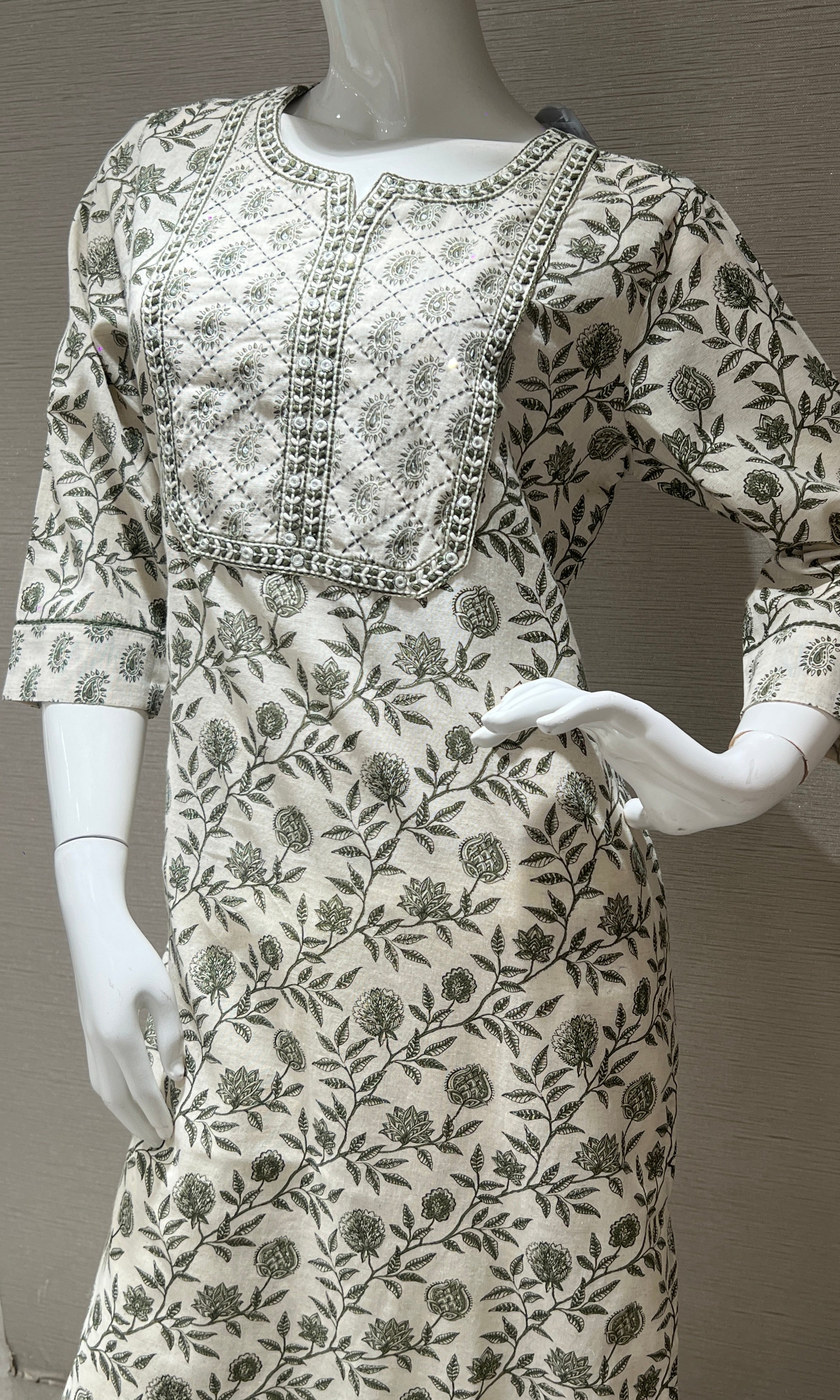 Mehandi green Floral Printed Kurti top